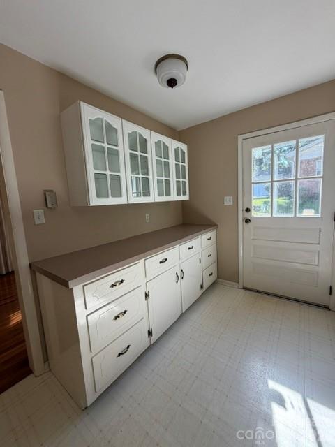 Single Family Residence at 151 25th Avenue NW, Hickory, photo 2 of 13