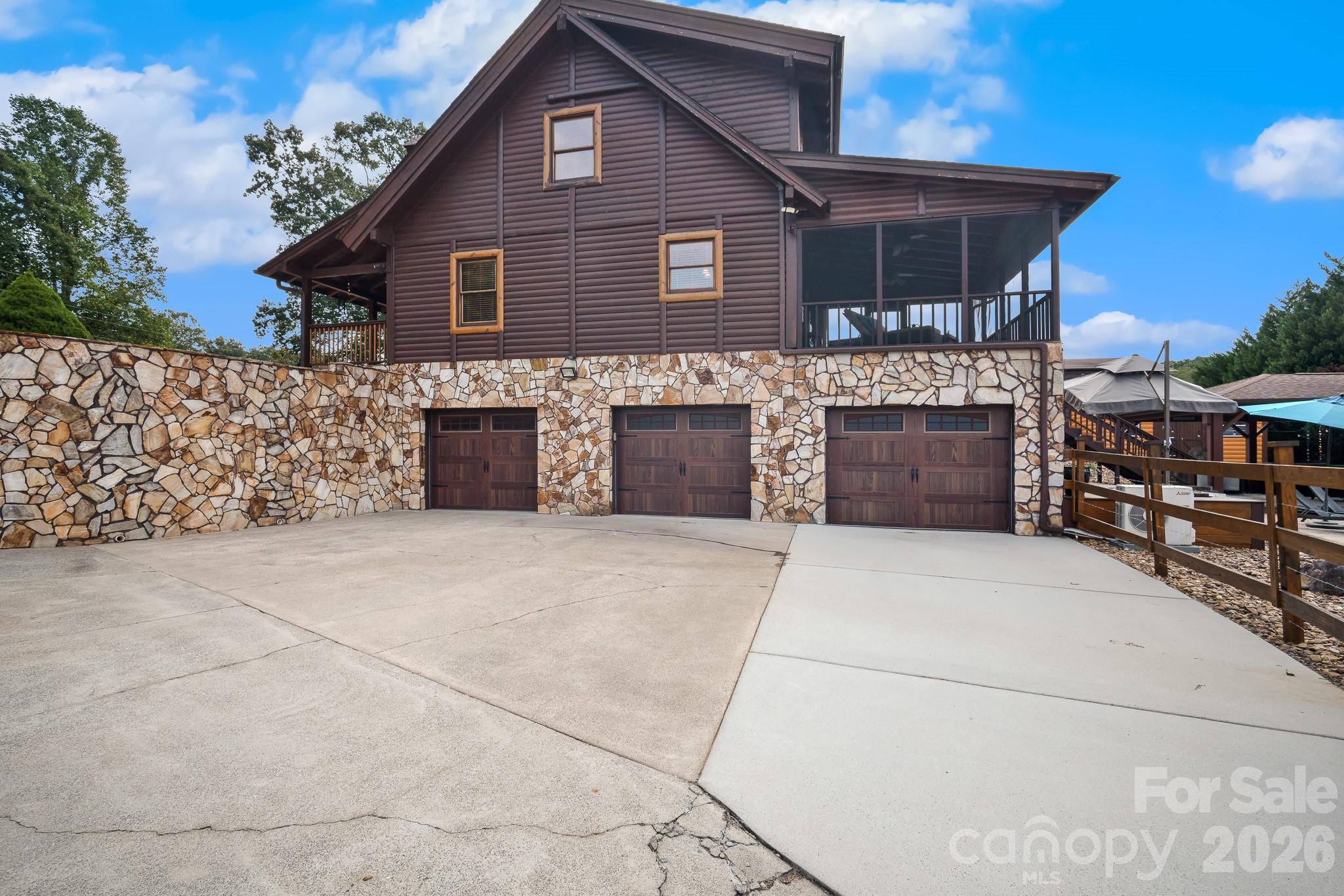 Single Family Residence at 710 Dorse Road, Lewisville, photo 38 of 48