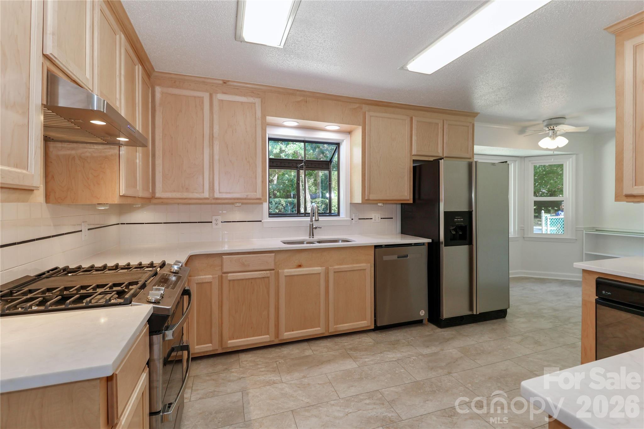 Single Family Residence at 1051 Michael Avenue, Concord, photo 13 of 37