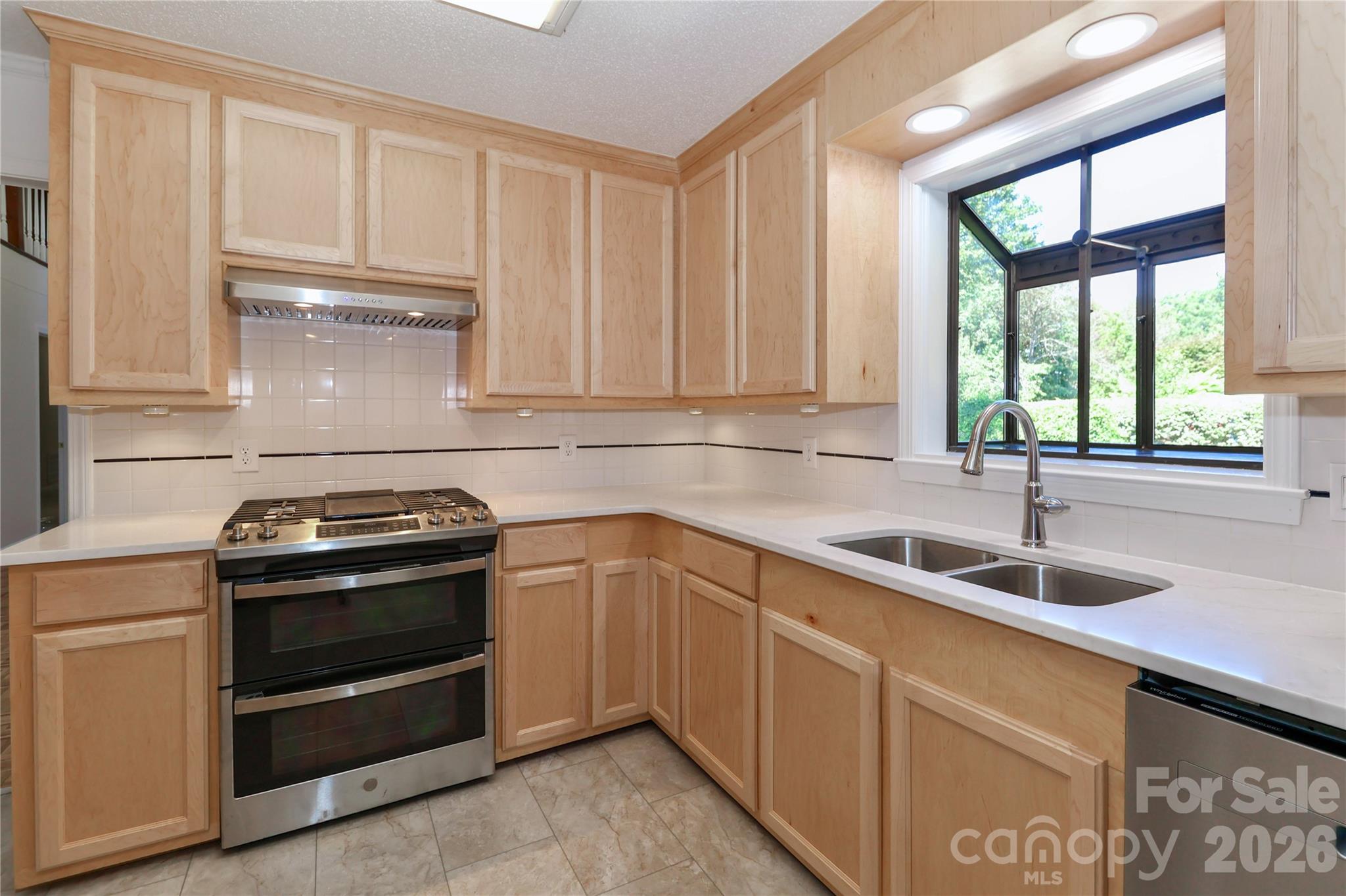Single Family Residence at 1051 Michael Avenue, Concord, photo 14 of 37