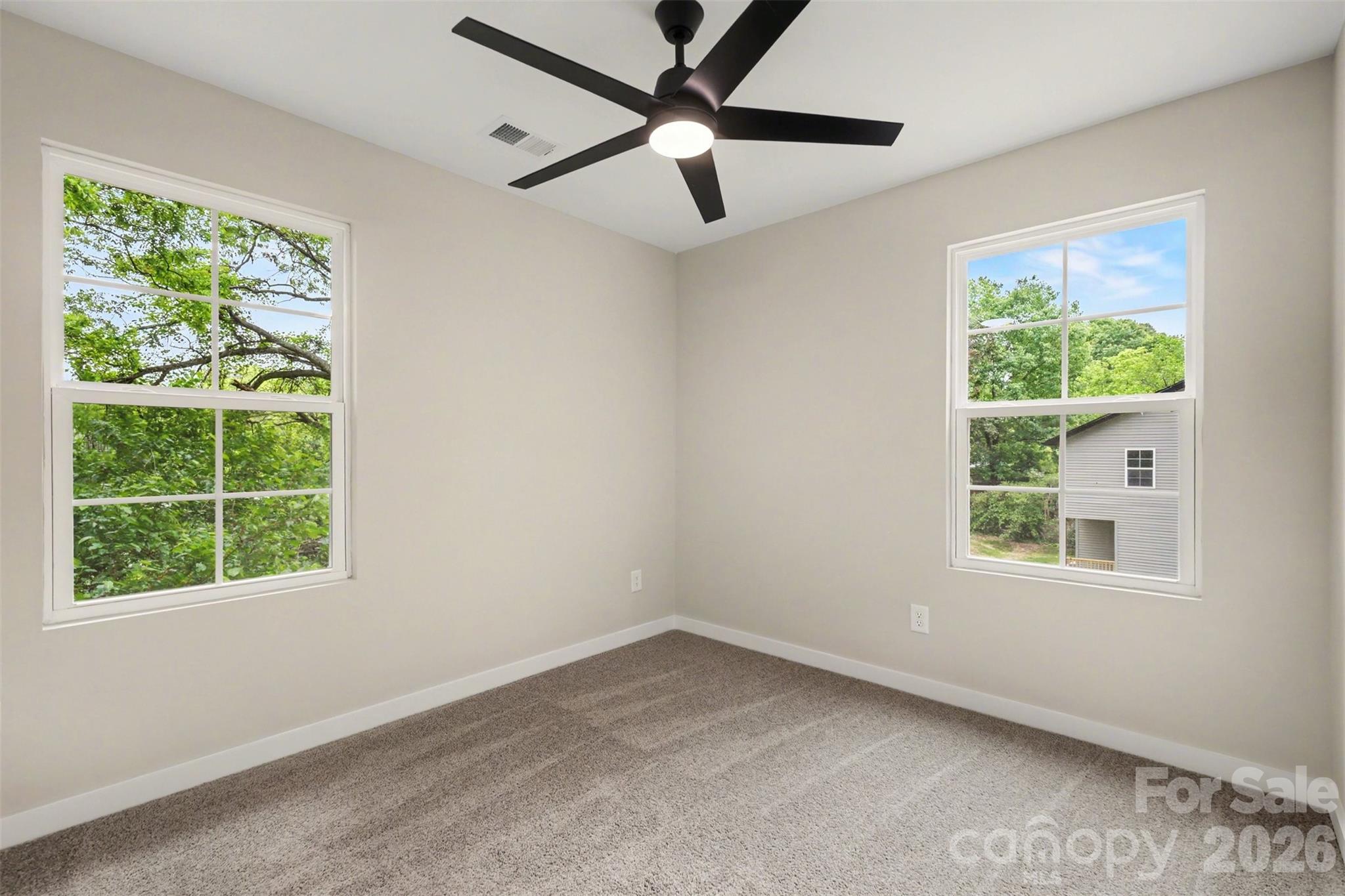 Single Family Residence at 112 E Hilltop Drive, Gastonia, photo 29 of 39