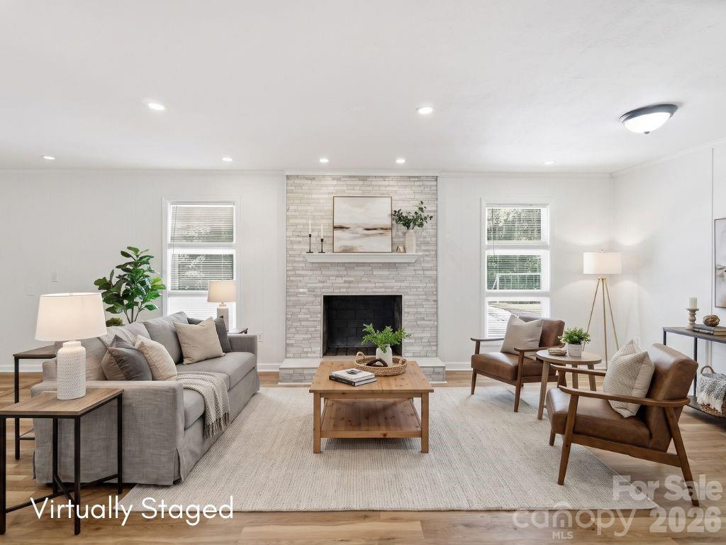 Single Family Residence at 213 Lakeview Drive, Harrisburg, photo 14 of 45
