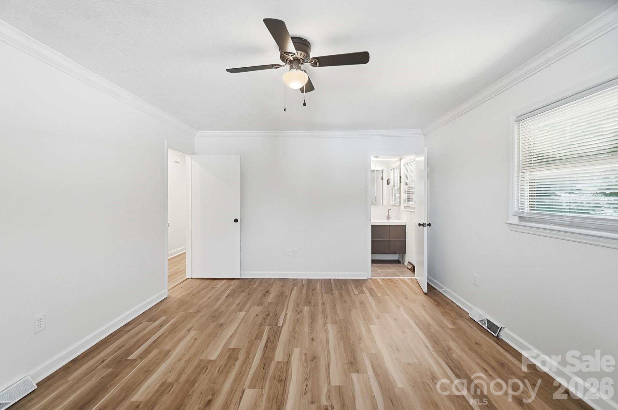 Single Family Residence at 213 Lakeview Drive, Harrisburg, photo 19 of 45