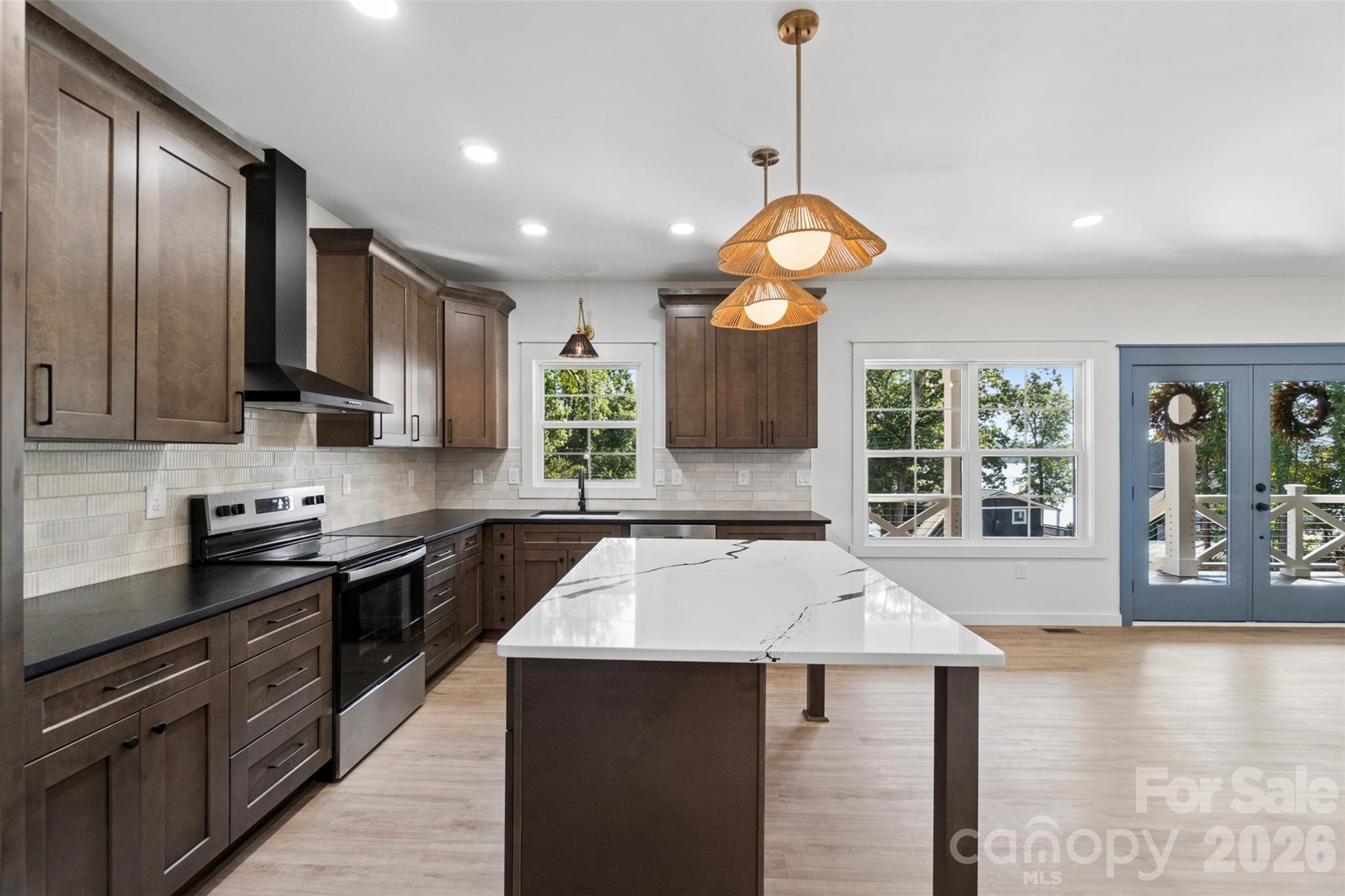 Single Family Residence at 781 Berry Hill Drive, Norwood, photo 9 of 30