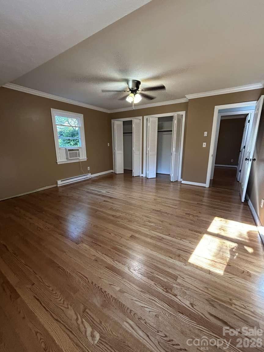 Single Family Residence at 1225 Pinebrook Circle, Hendersonville, photo 17 of 29