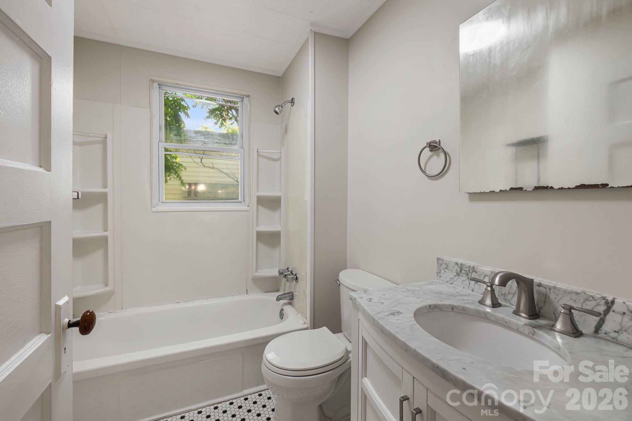 Apartment at 295 E Chestnut Street, Asheville, photo 13 of 20
