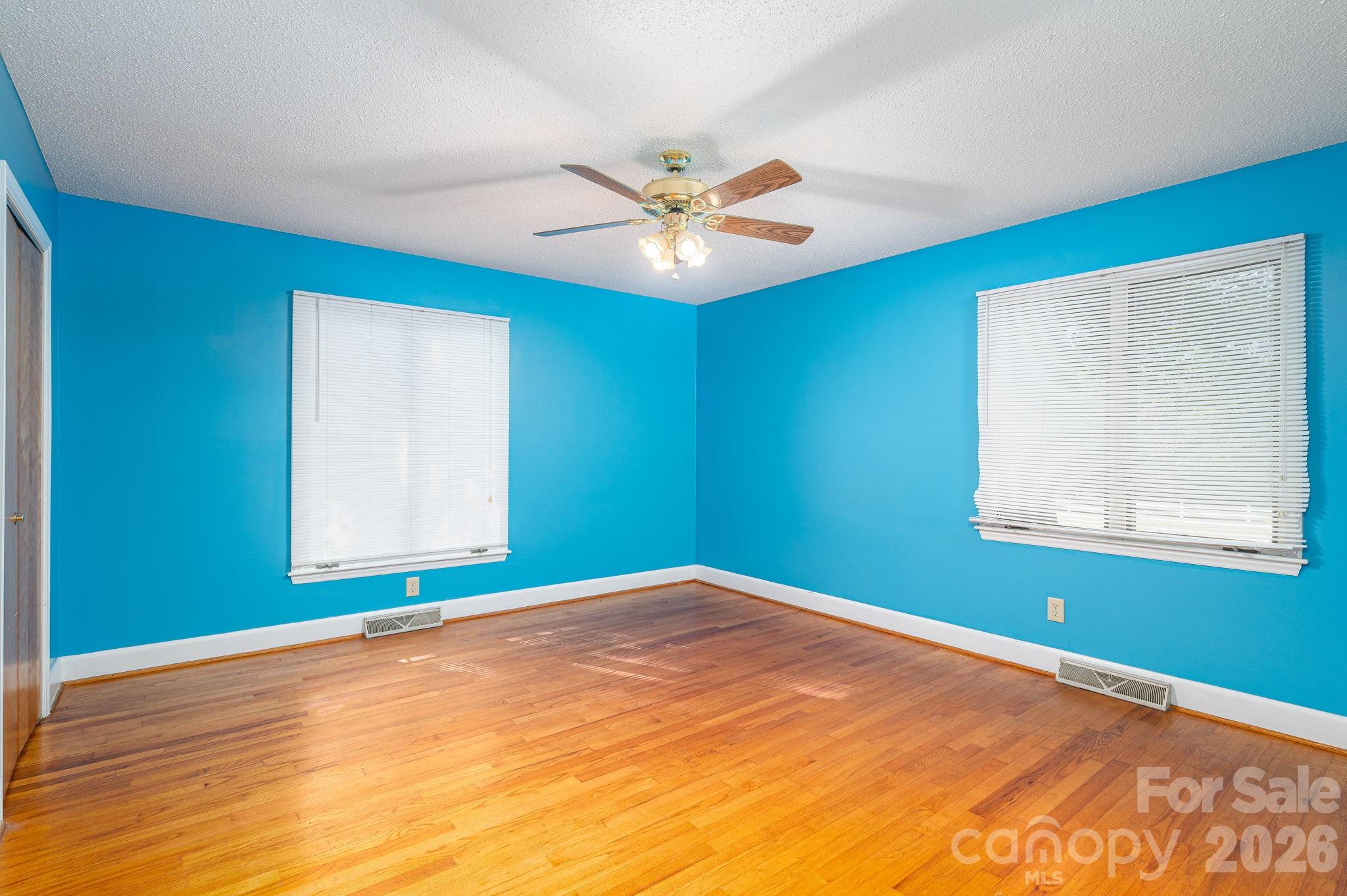 Single Family Residence at 602 Lee Street, Kings Mountain, photo 28 of 48