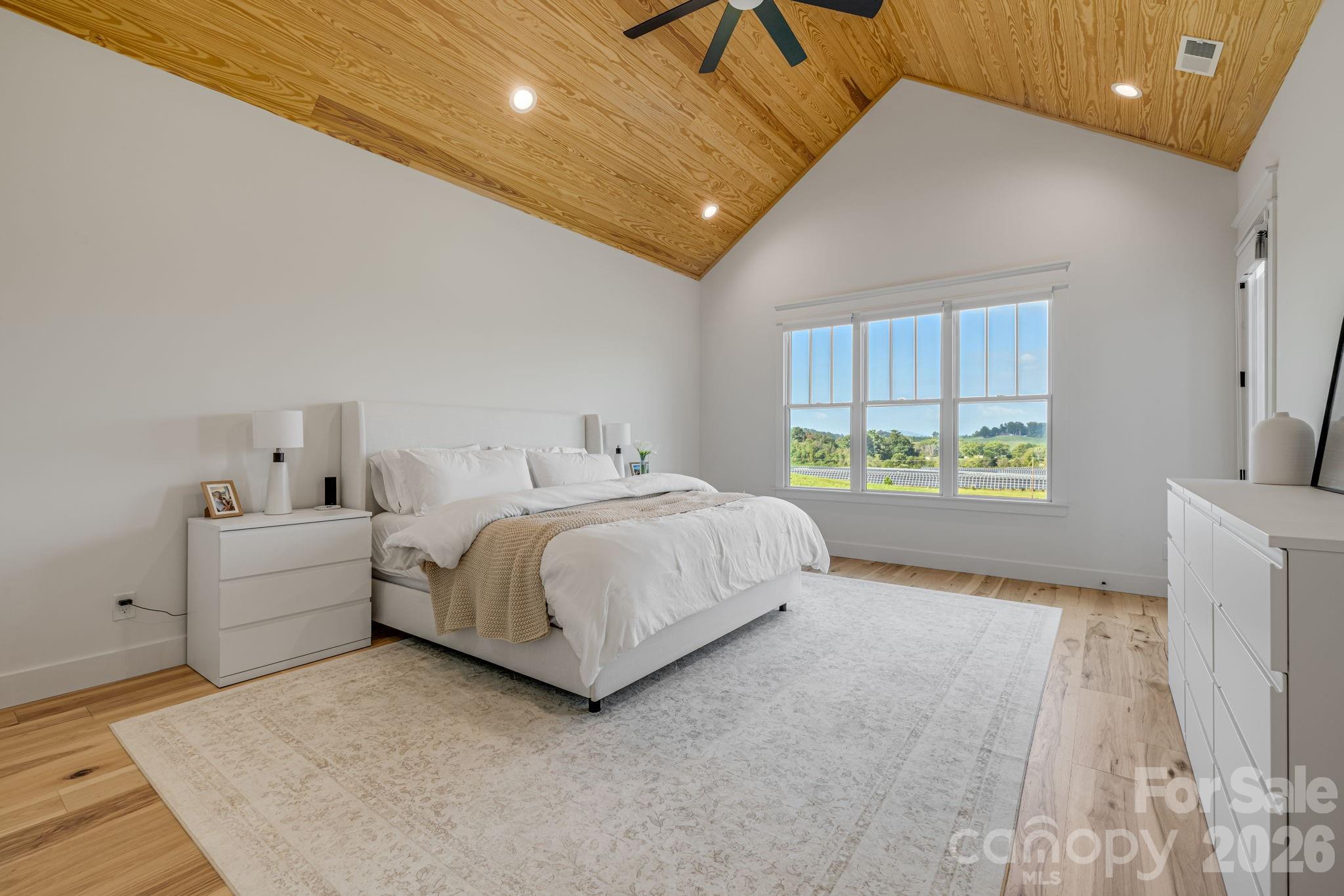 Single Family Residence at 297 Maple Knoll Drive, Hendersonville, photo 24 of 48