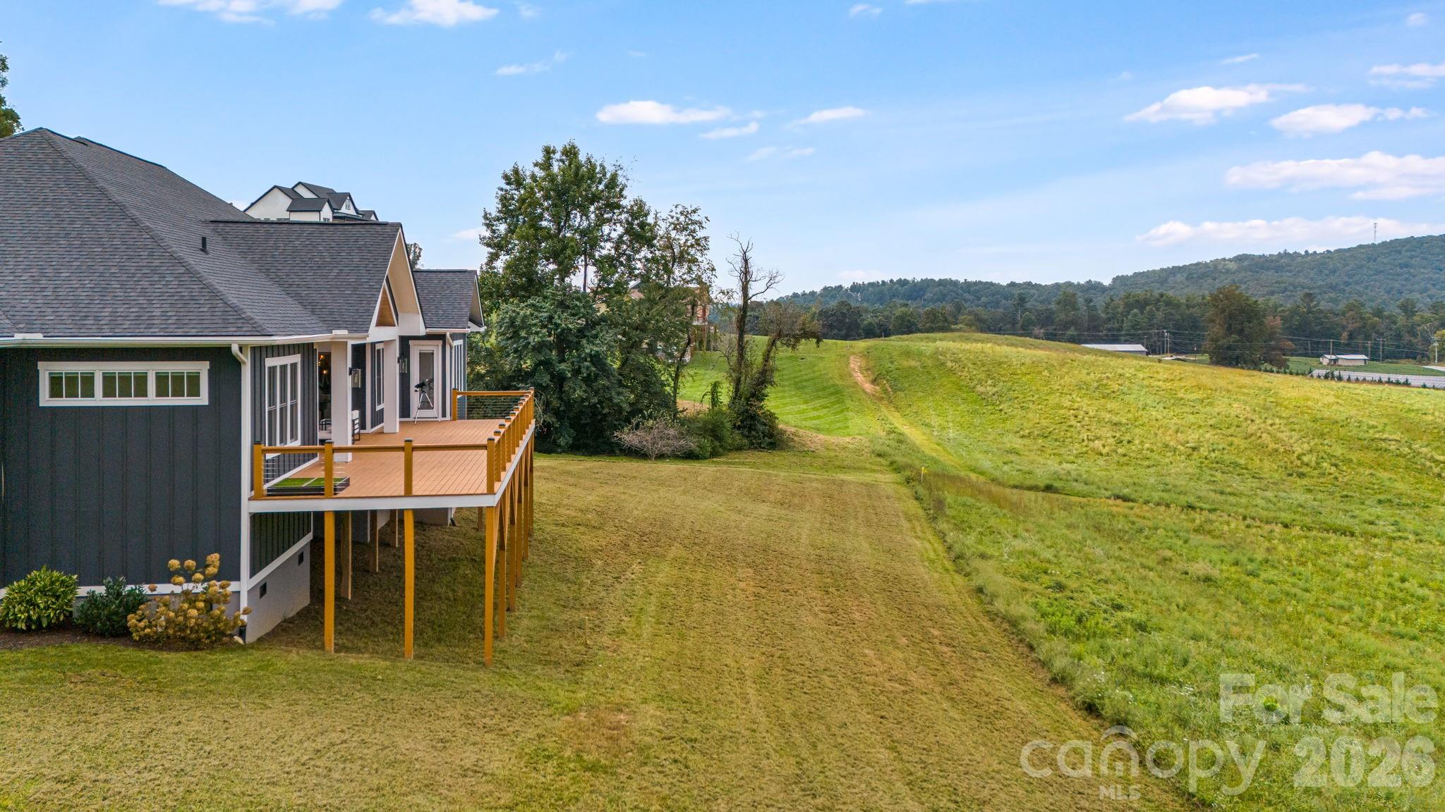 Single Family Residence at 297 Maple Knoll Drive, Hendersonville, photo 46 of 48