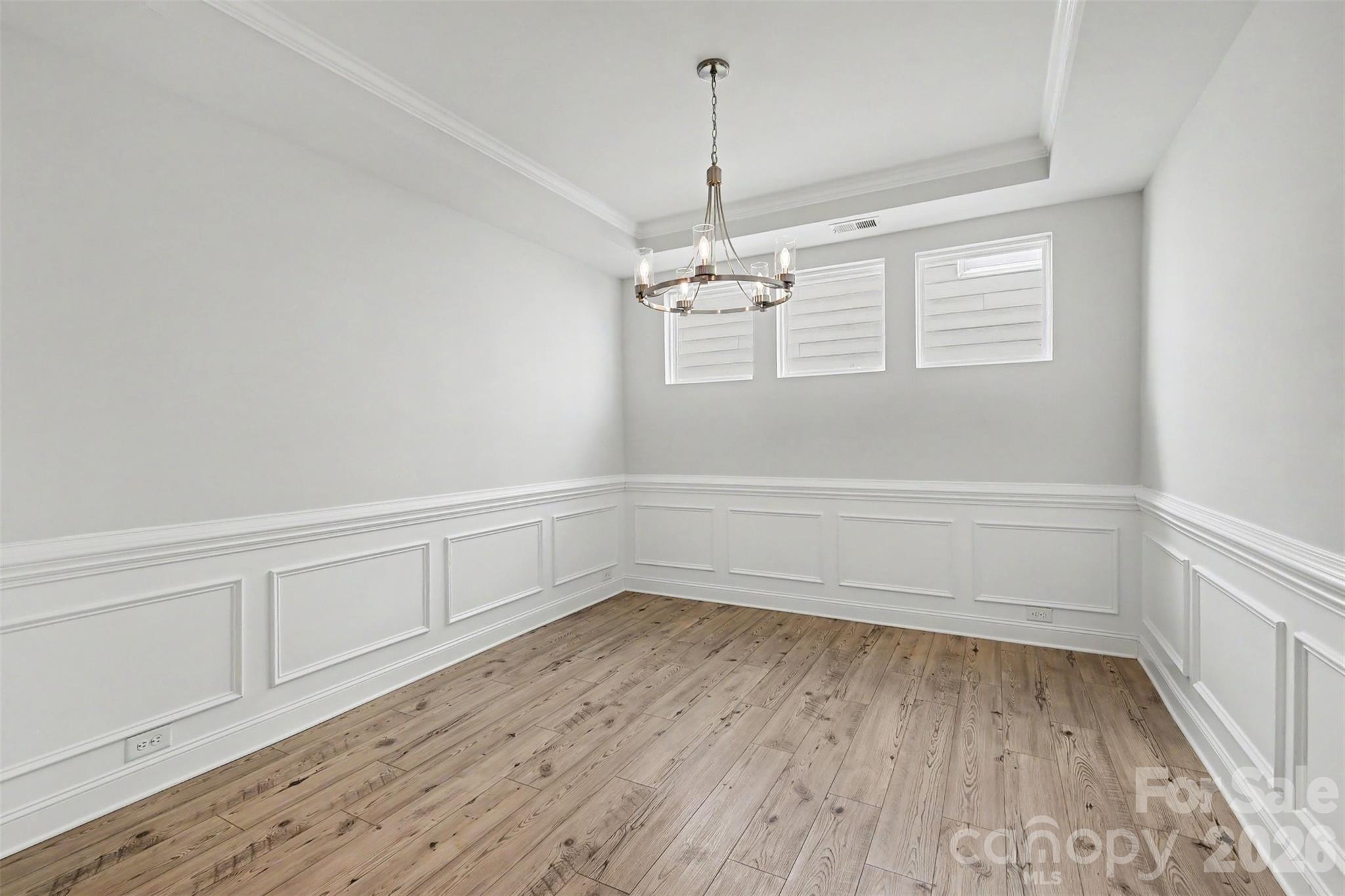 Single Family Residence at 125 S Dunlavin Way, Mooresville, photo 7 of 31