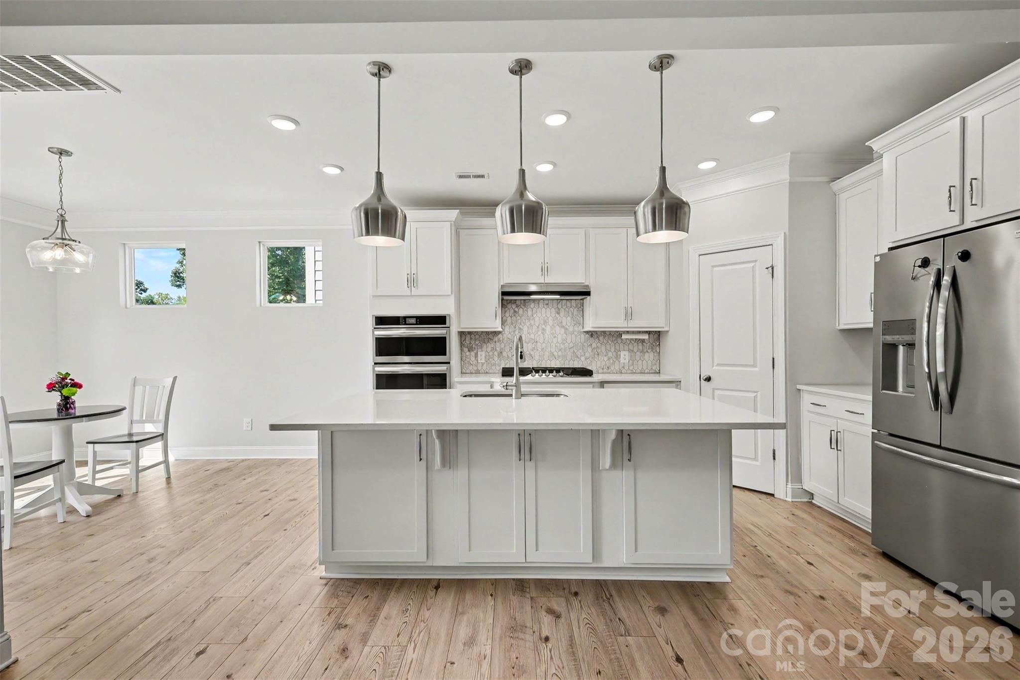 Single Family Residence at 125 S Dunlavin Way, Mooresville, photo 10 of 31