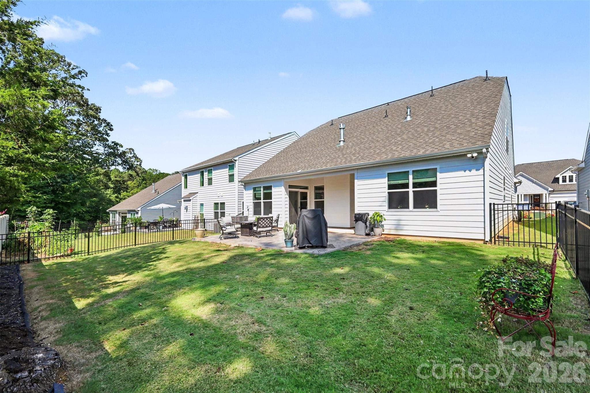 Single Family Residence at 125 S Dunlavin Way, Mooresville, photo 27 of 31