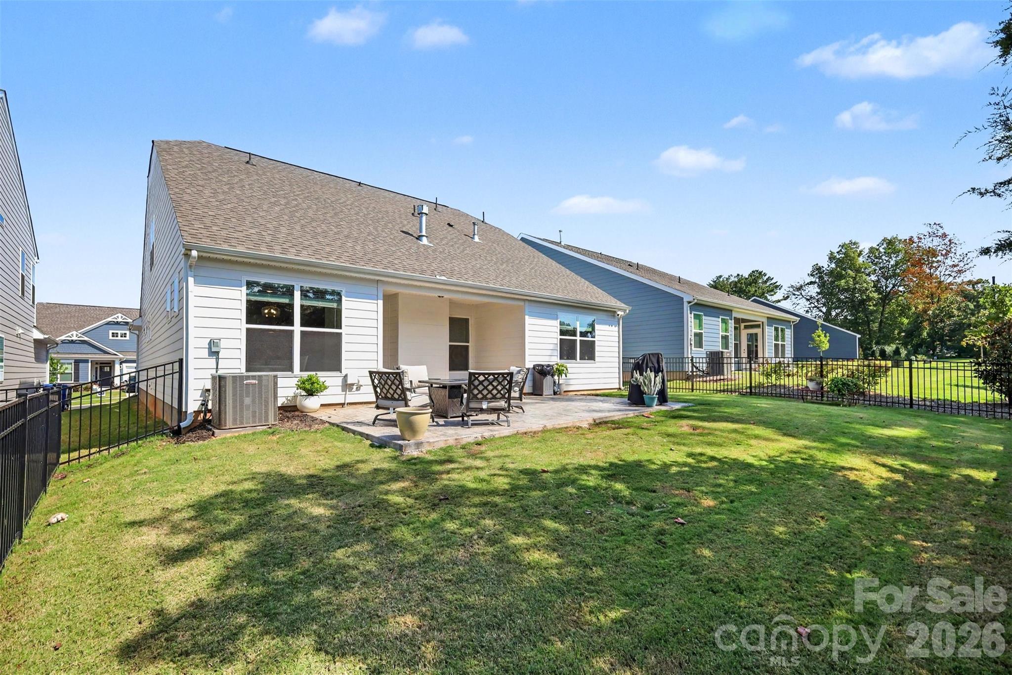 Single Family Residence at 125 S Dunlavin Way, Mooresville, photo 29 of 31