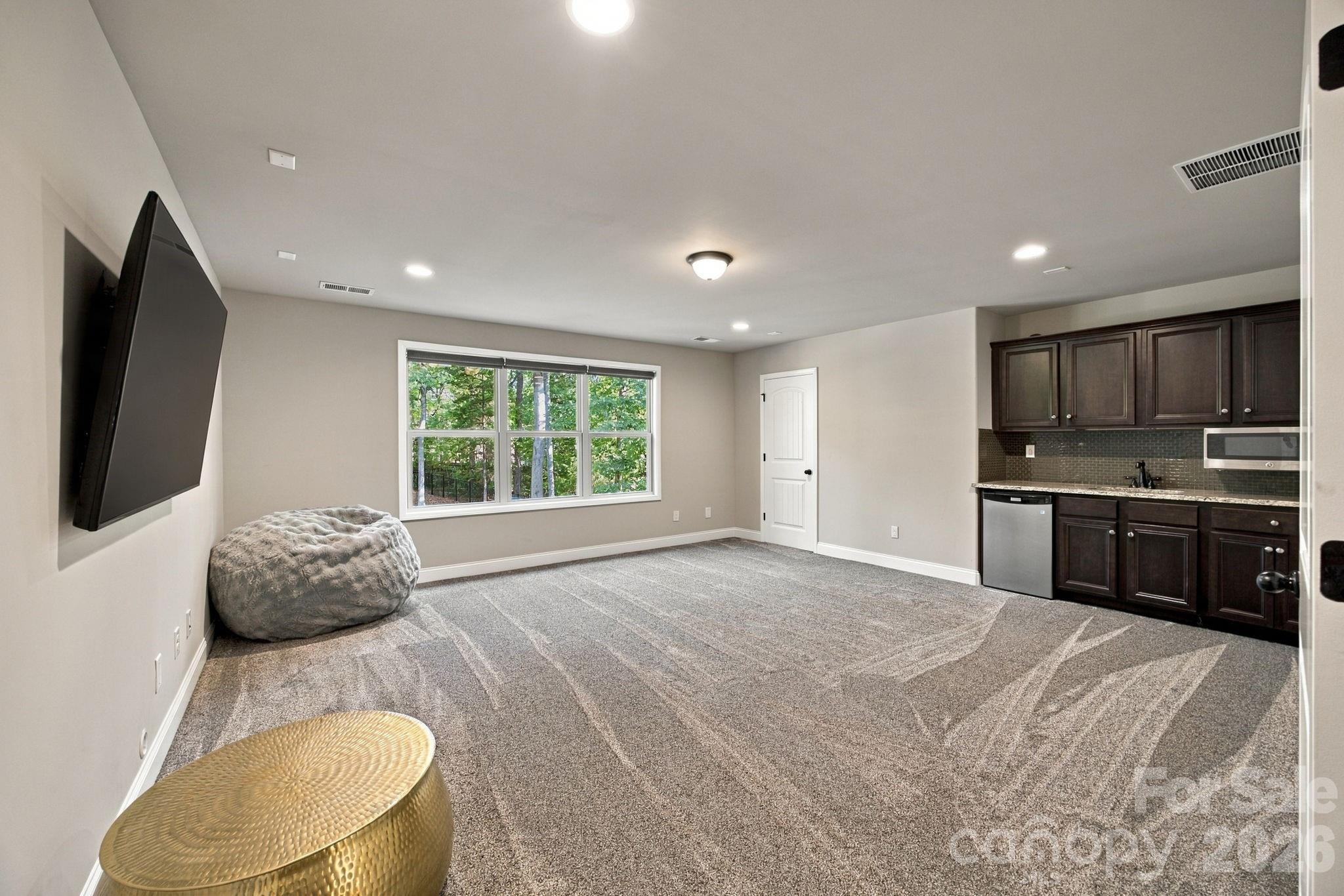 Single Family Residence at 11915 Red Sorrell Lane, Huntersville, photo 18 of 35