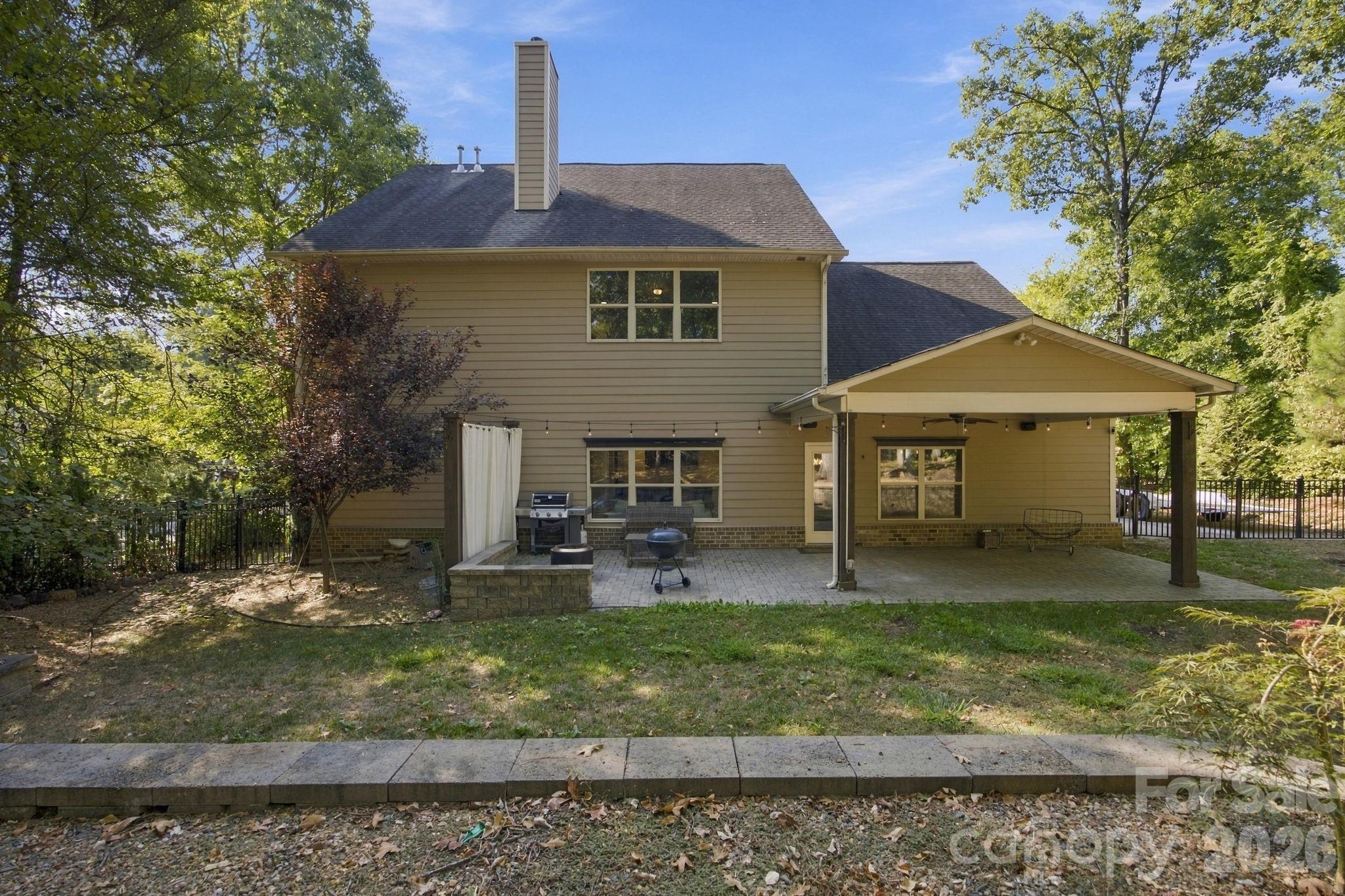 Single Family Residence at 11915 Red Sorrell Lane, Huntersville, photo 32 of 35