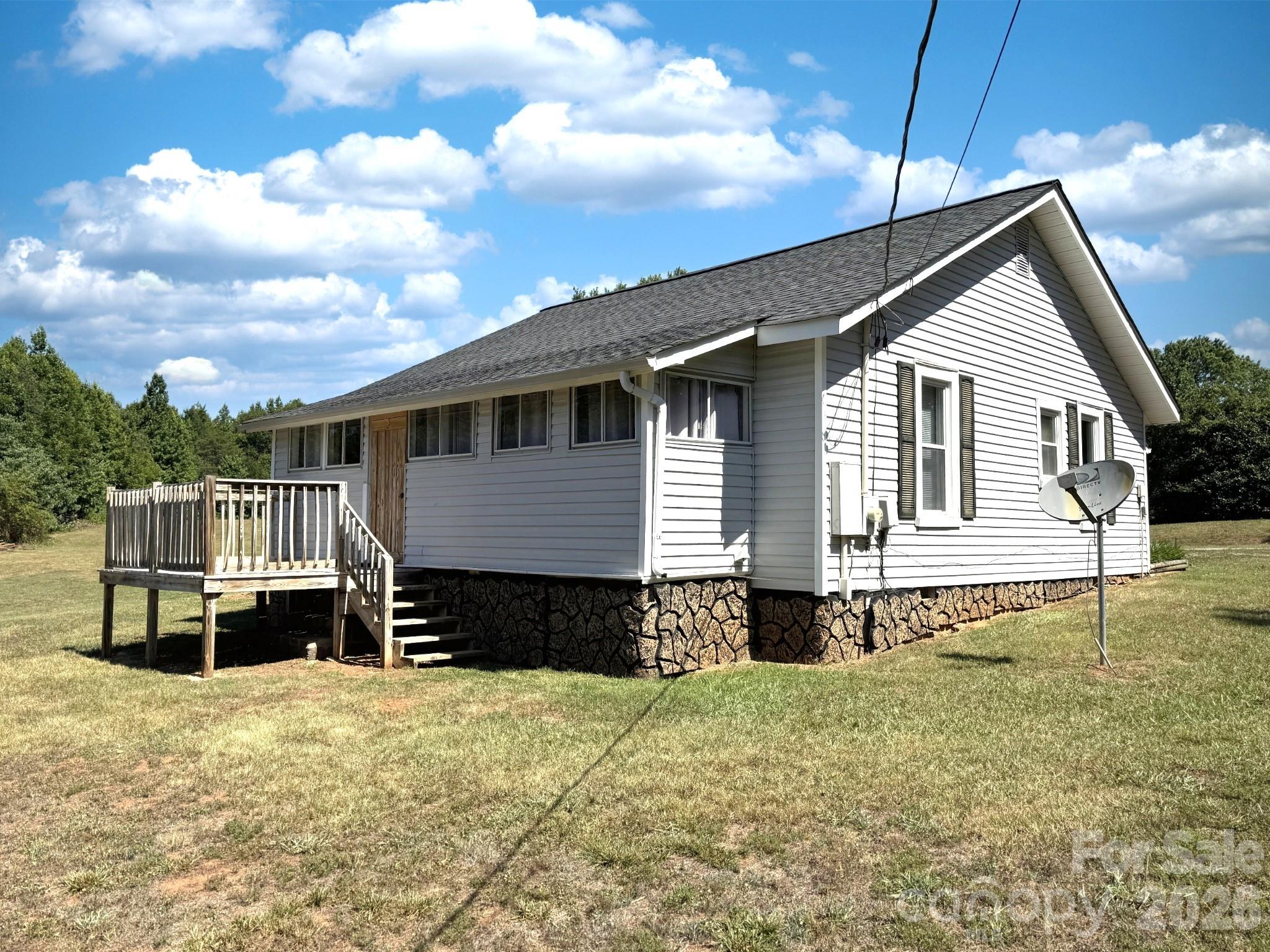 Single Family Residence at 727 Ed Hamrick Road, Shelby, photo 5 of 15