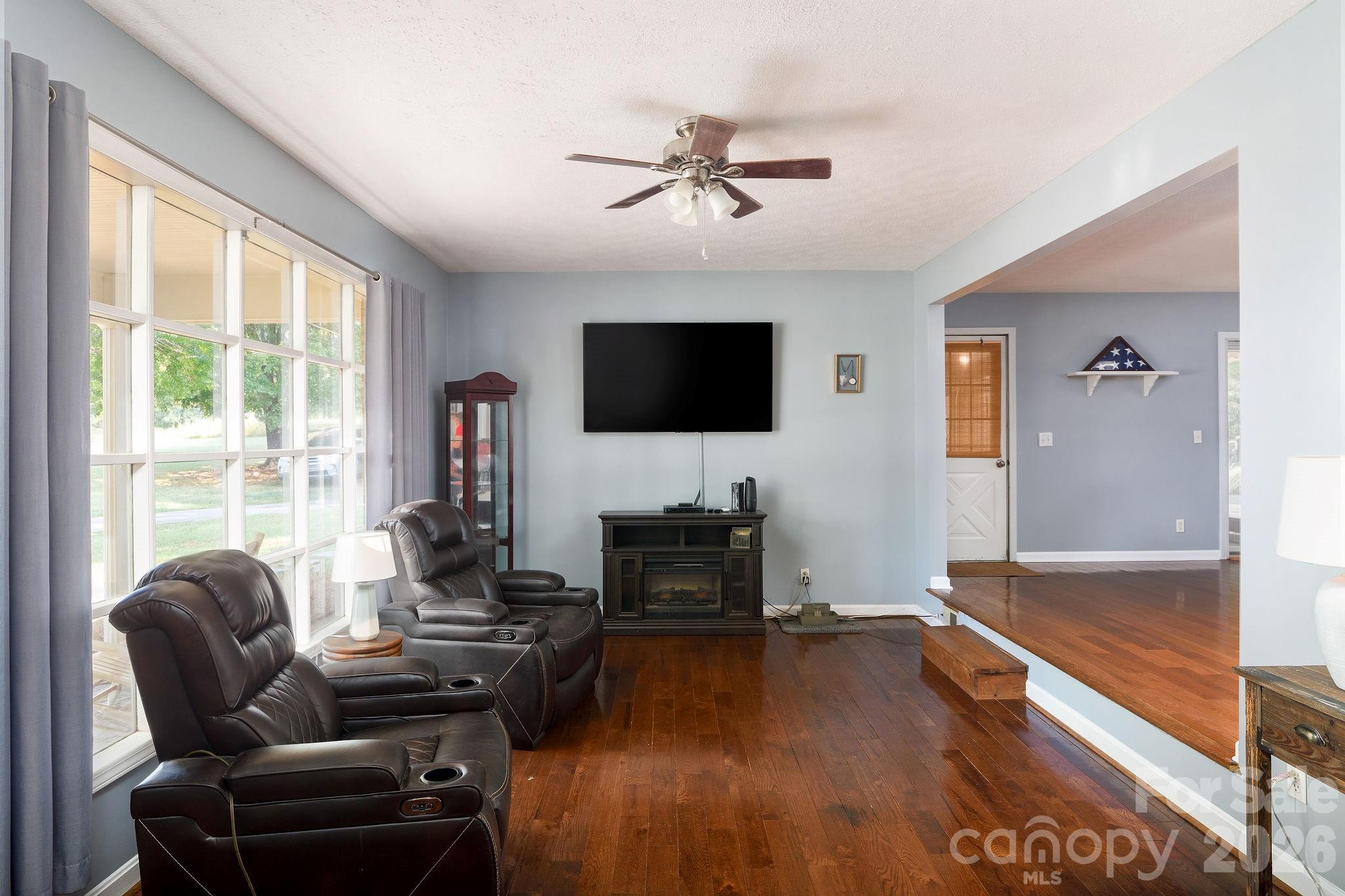 Adorable sunken living room! - 3910 Fallston Road, Shelby