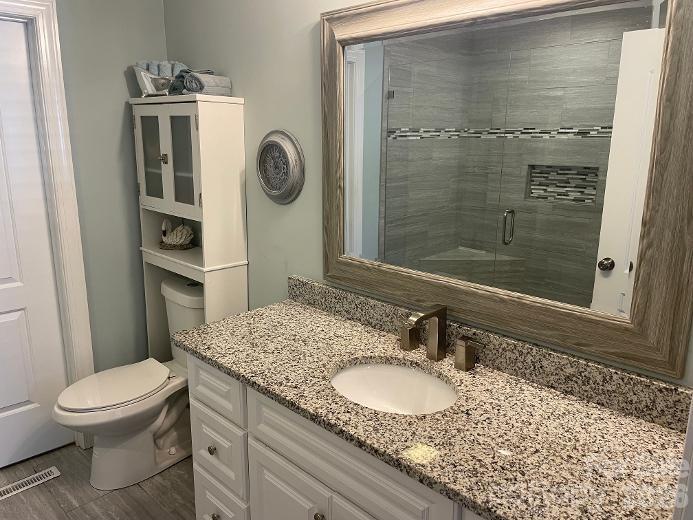 Primary Bath - 1670 Dale Earnhardt Boulevard, Kannapolis