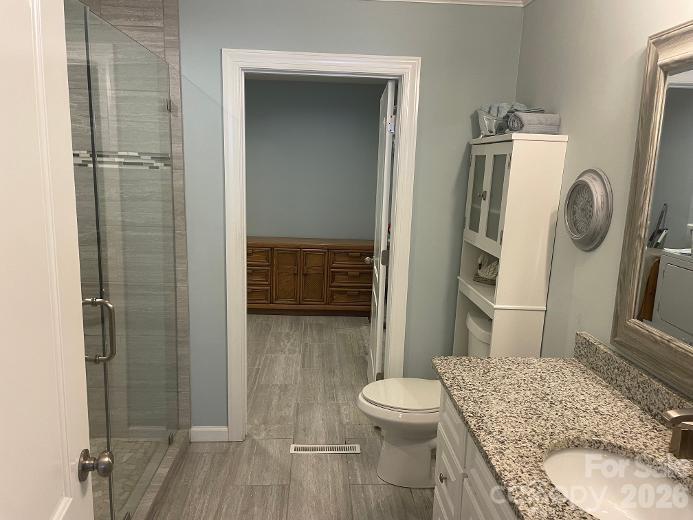 Primary BR view of Bath and closet areas - 1670 Dale Earnhardt Boulevard, Kannapolis
