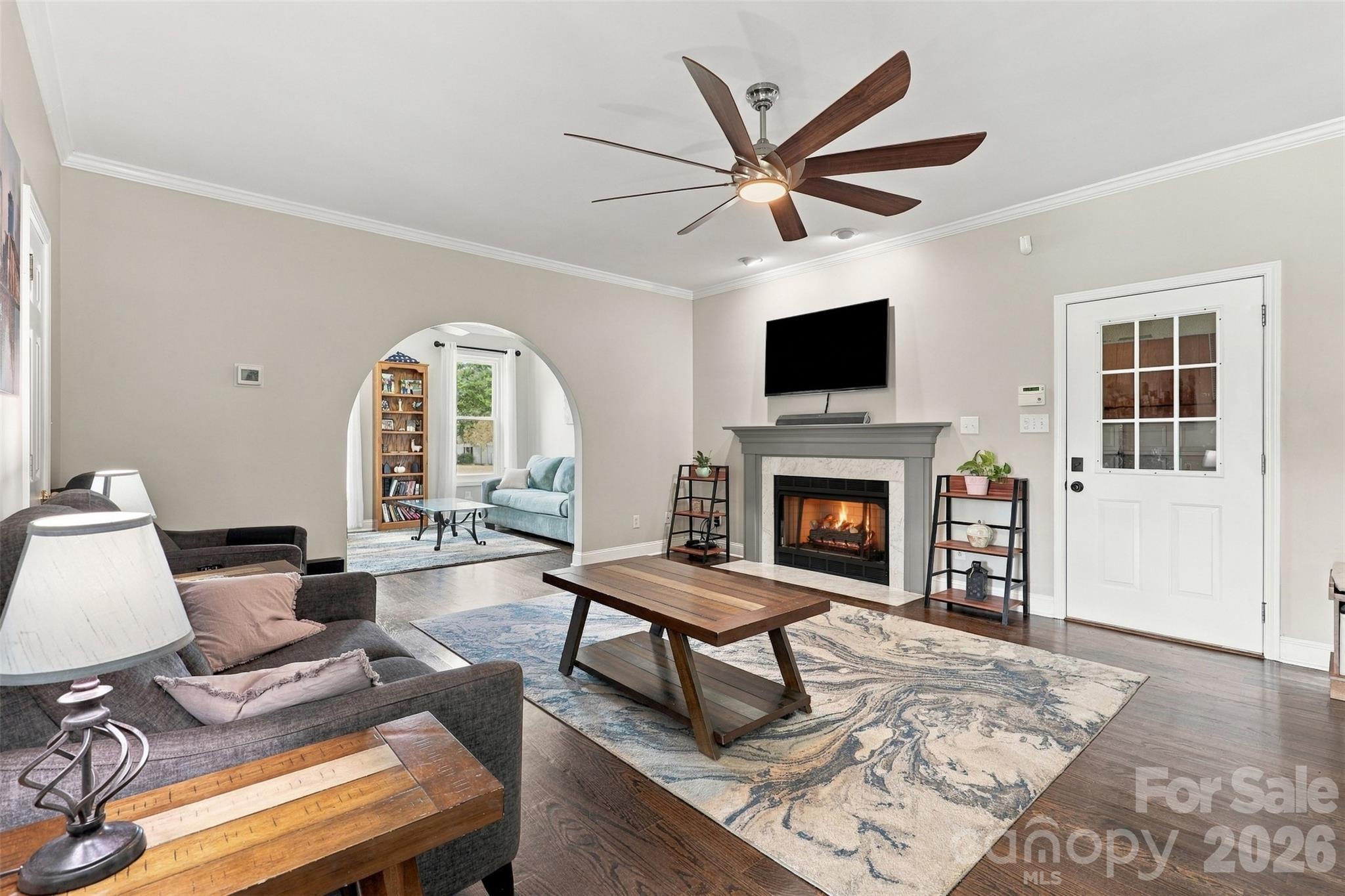 Family Room/Den - 104 Felix Lane, York
