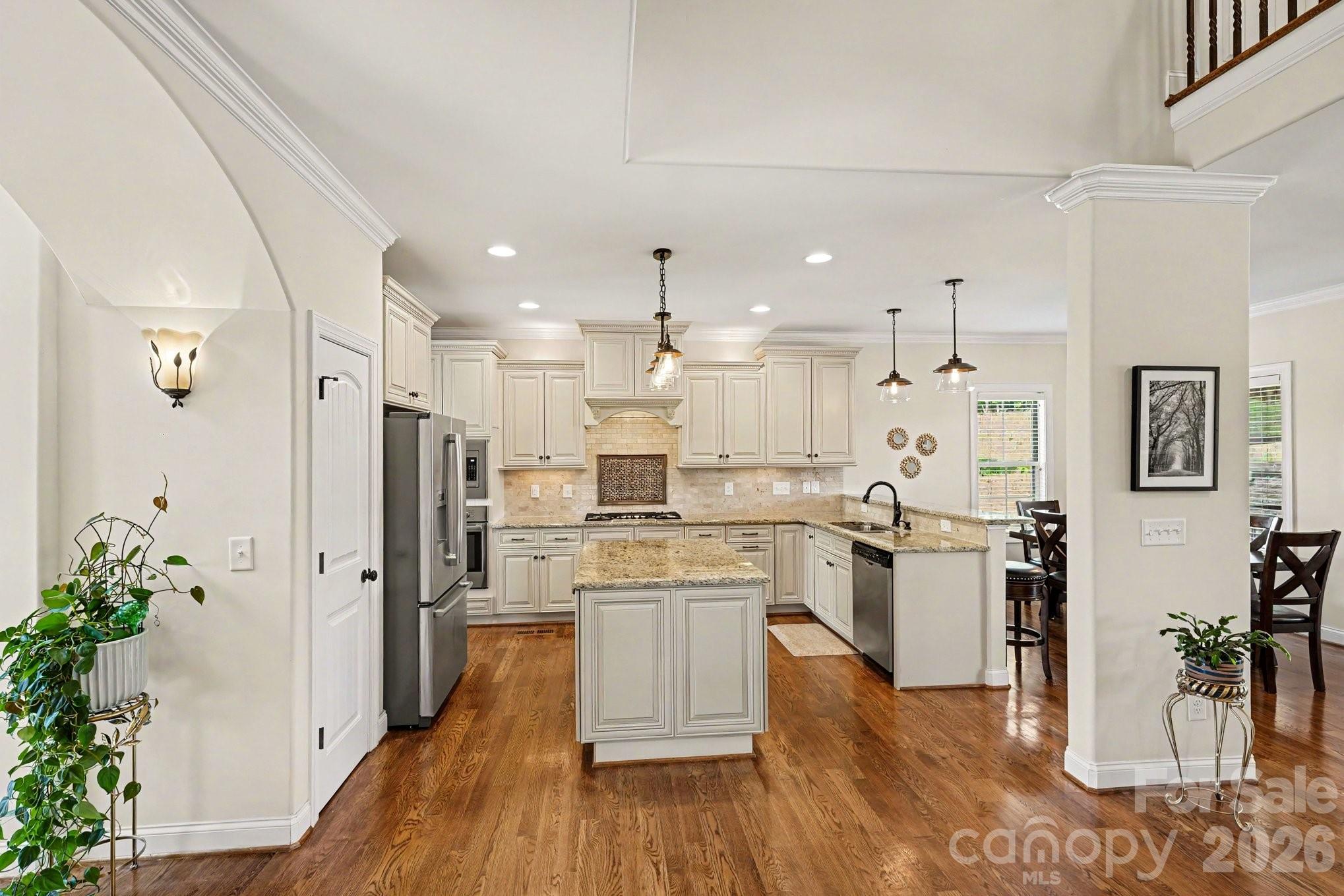 Single Family Residence at 489 Lotus Court, Lewisville, photo 11 of 37