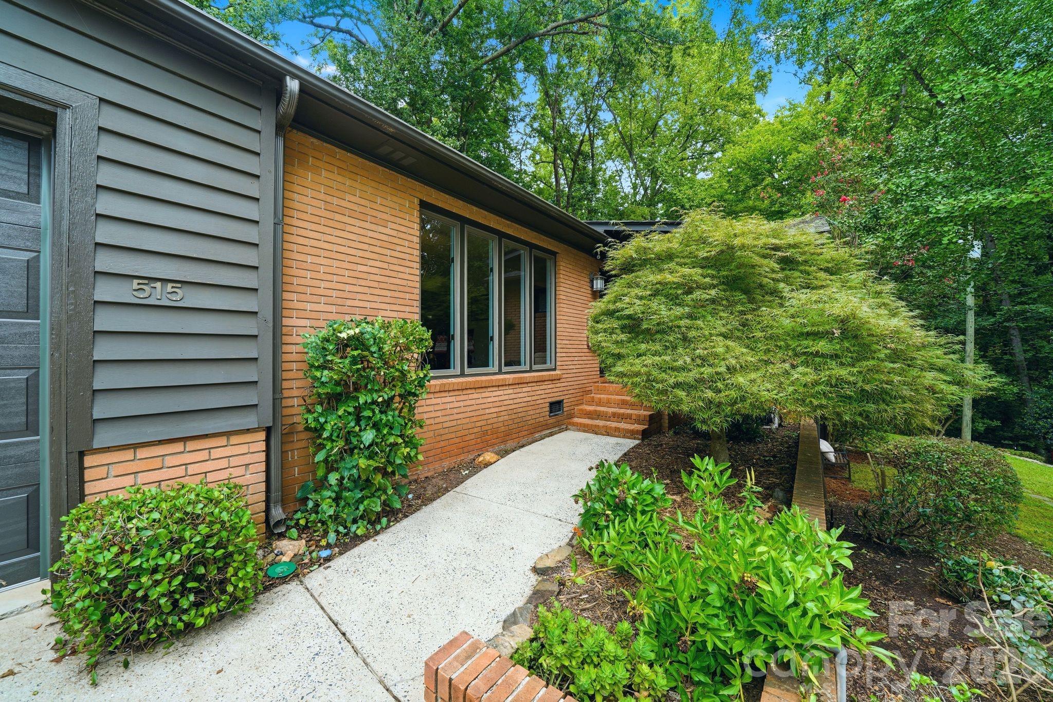 Single Family Residence at 515 Dogwood Lane, Belmont, photo 29 of 35