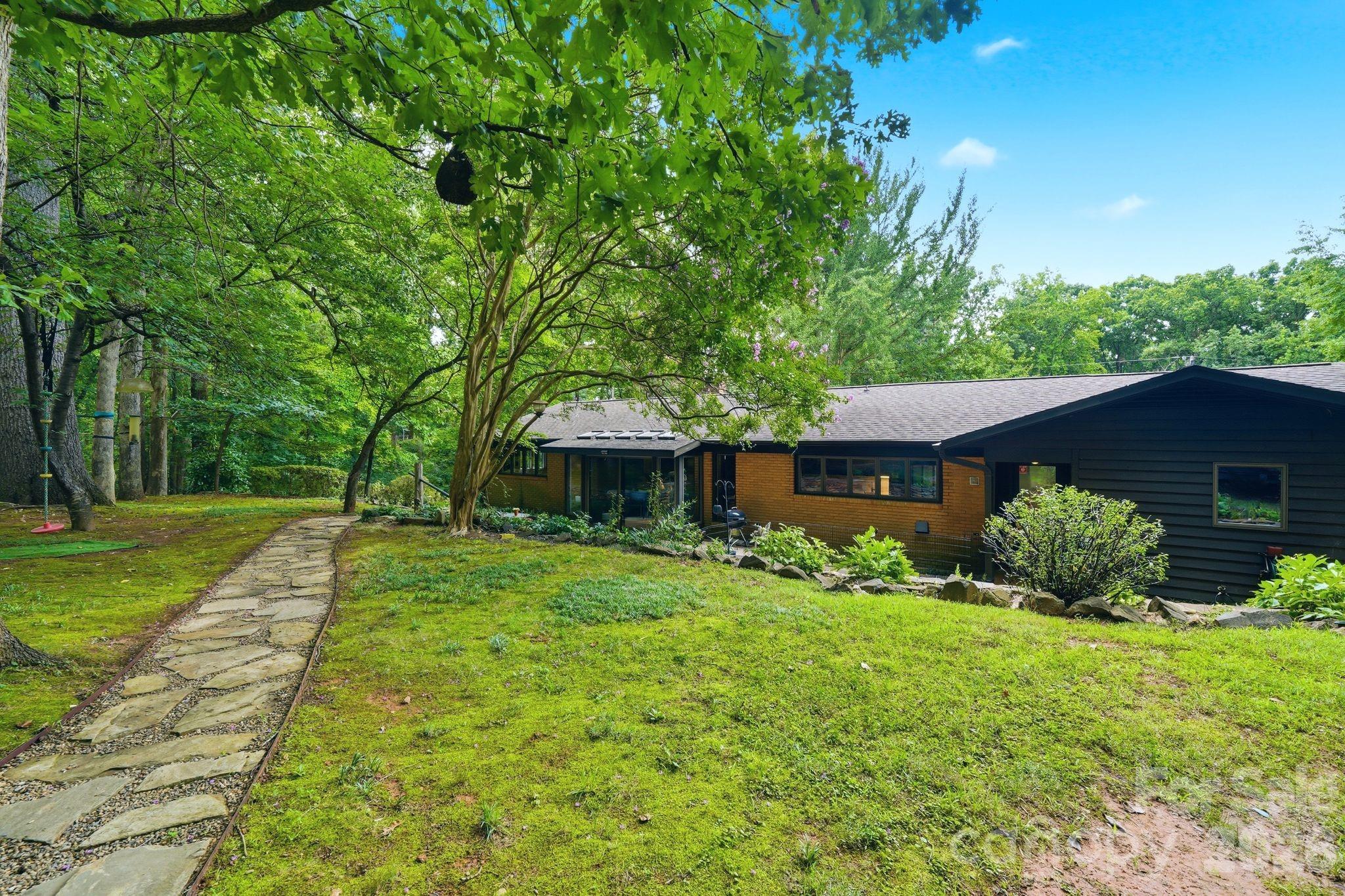 Single Family Residence at 515 Dogwood Lane, Belmont, photo 25 of 35