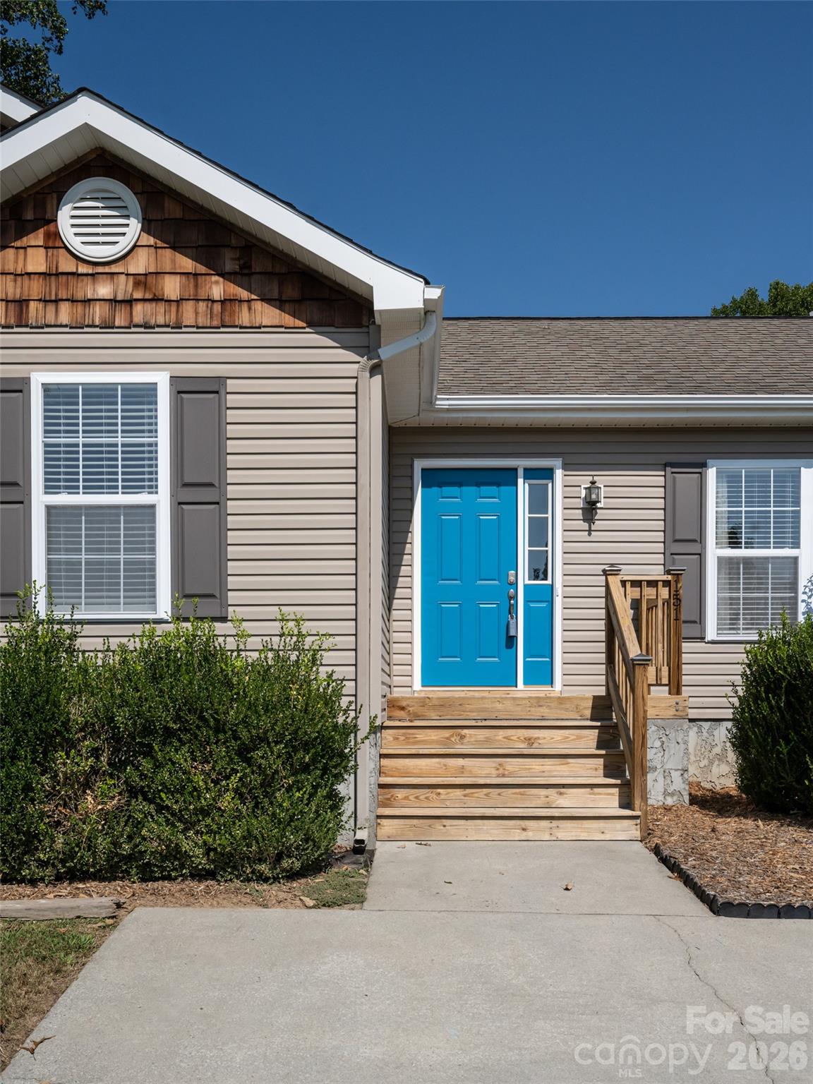Single Family Residence at 151 W Newberry Drive, Fletcher, photo 4 of 29