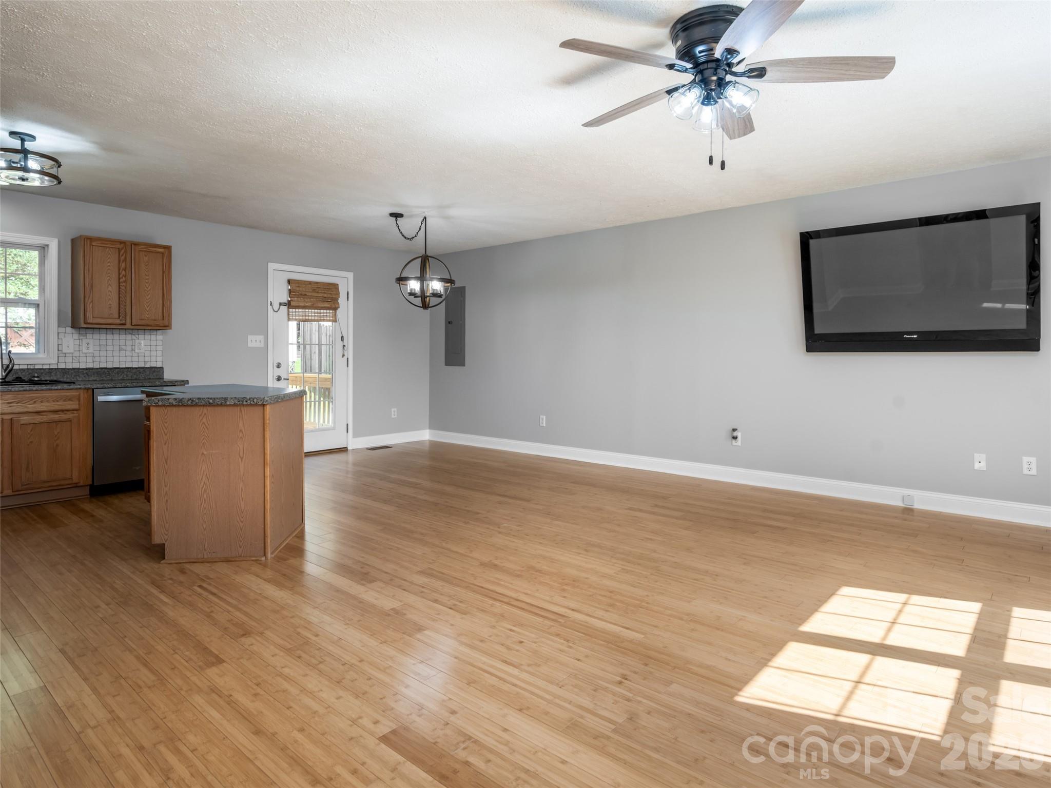 Single Family Residence at 151 W Newberry Drive, Fletcher, photo 6 of 29