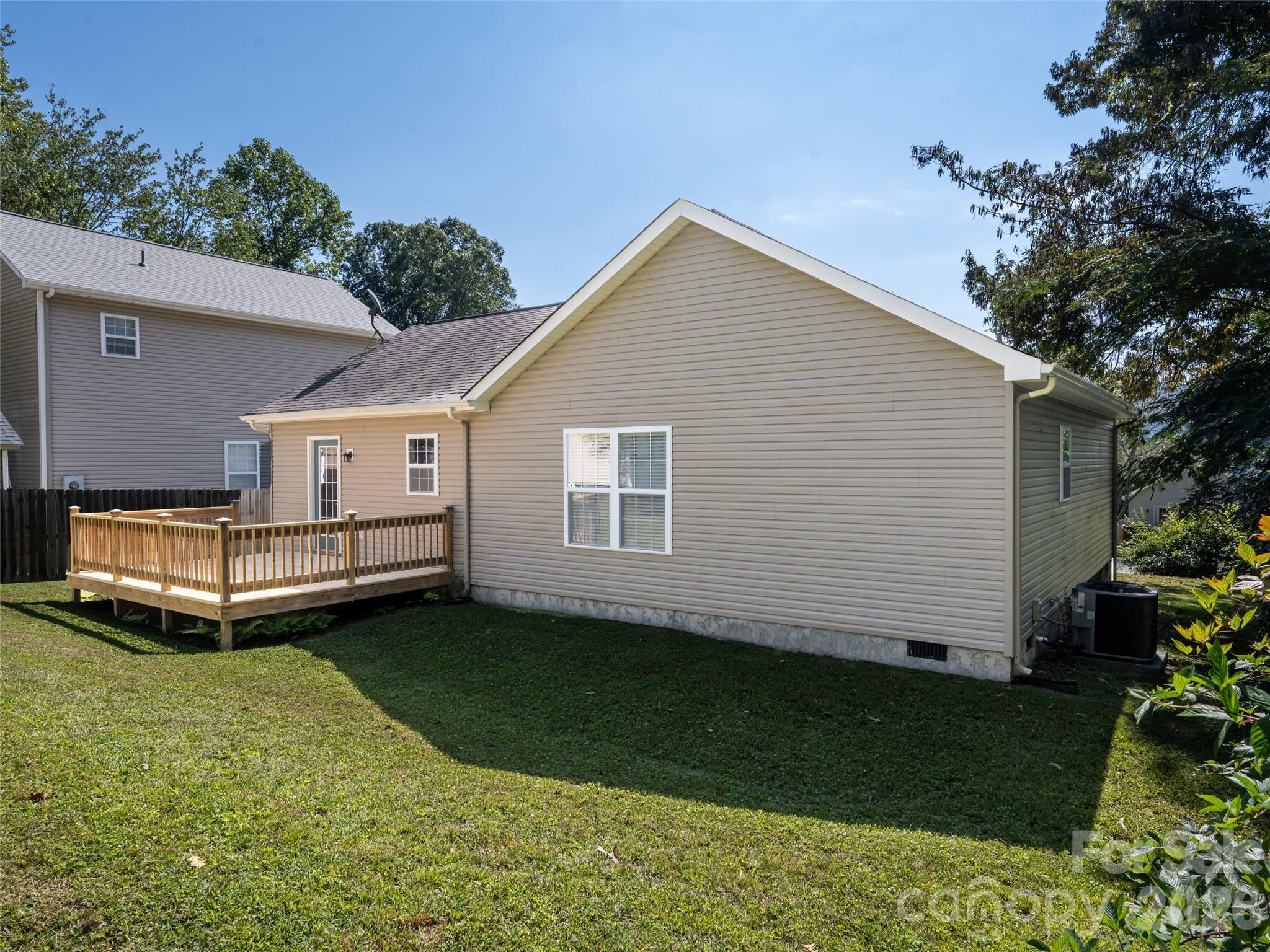 Single Family Residence at 151 W Newberry Drive, Fletcher, photo 27 of 29