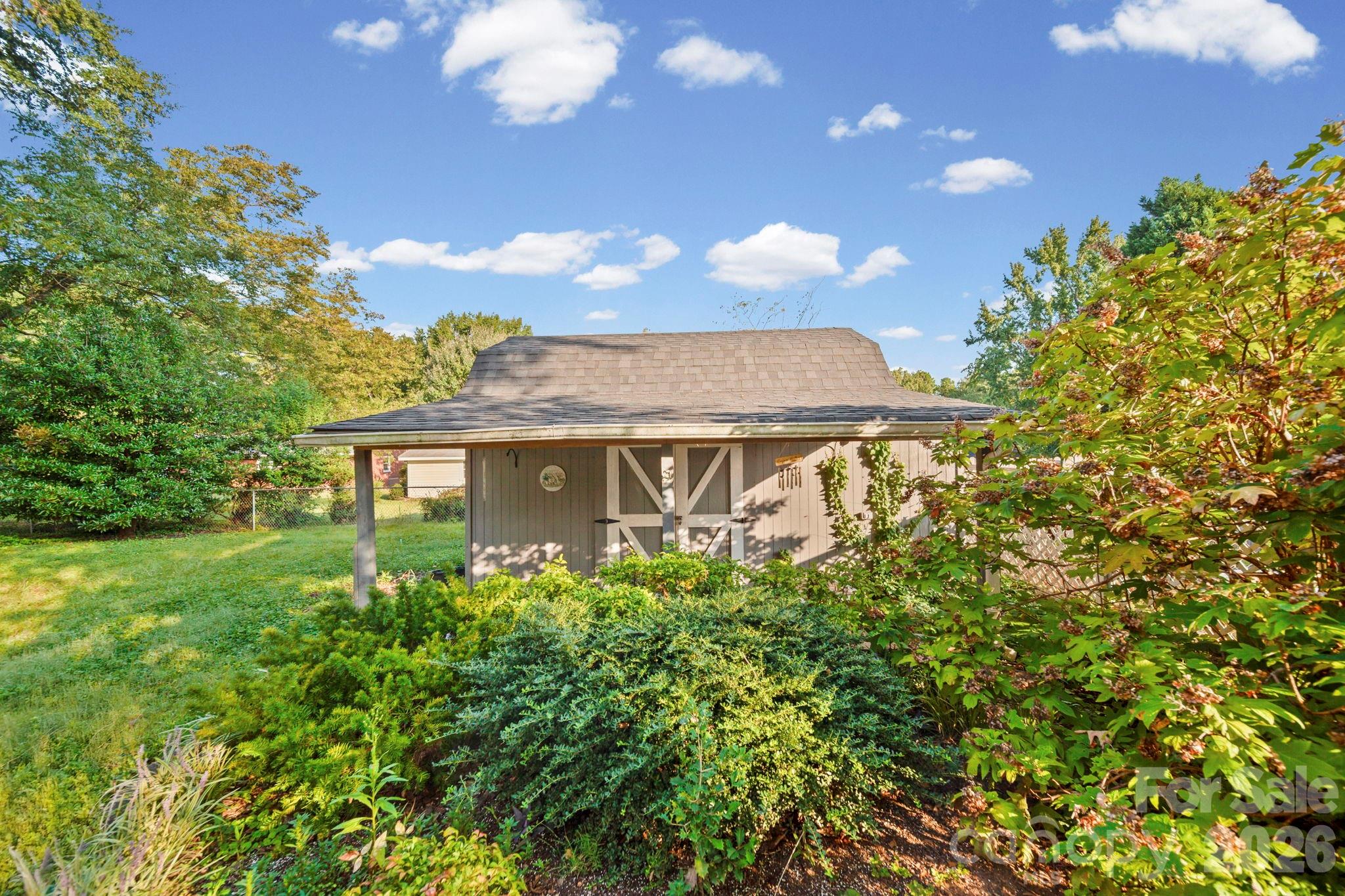 Single Family Residence at 2019 Carol Drive, Gastonia, photo 31 of 36