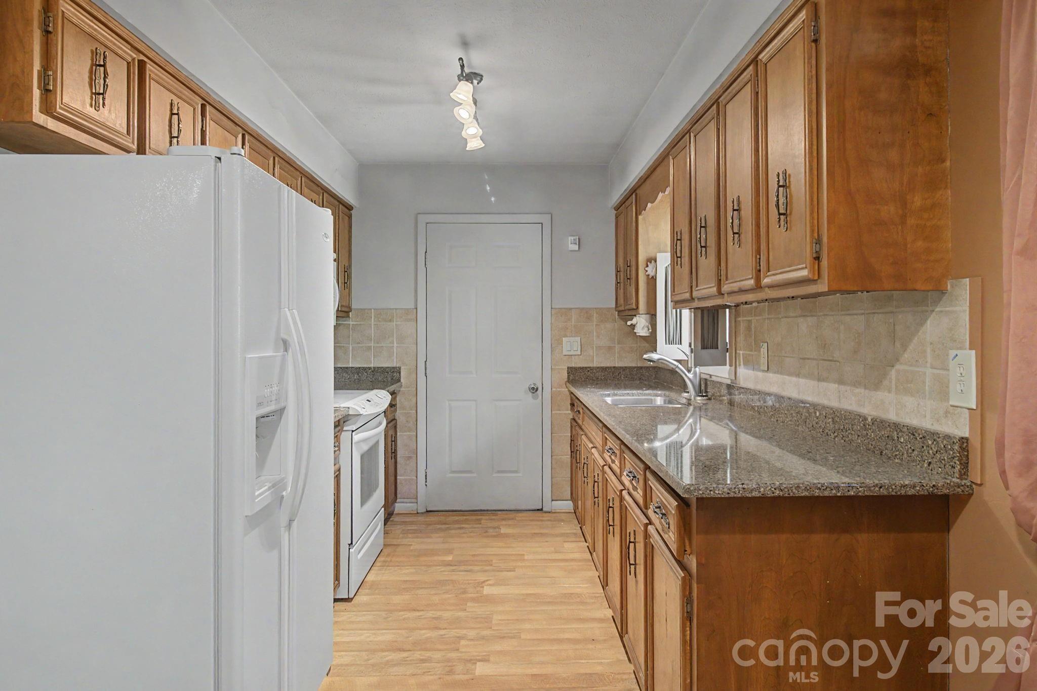 Single Family Residence at 21 Coffey Circle, Asheville, photo 18 of 37