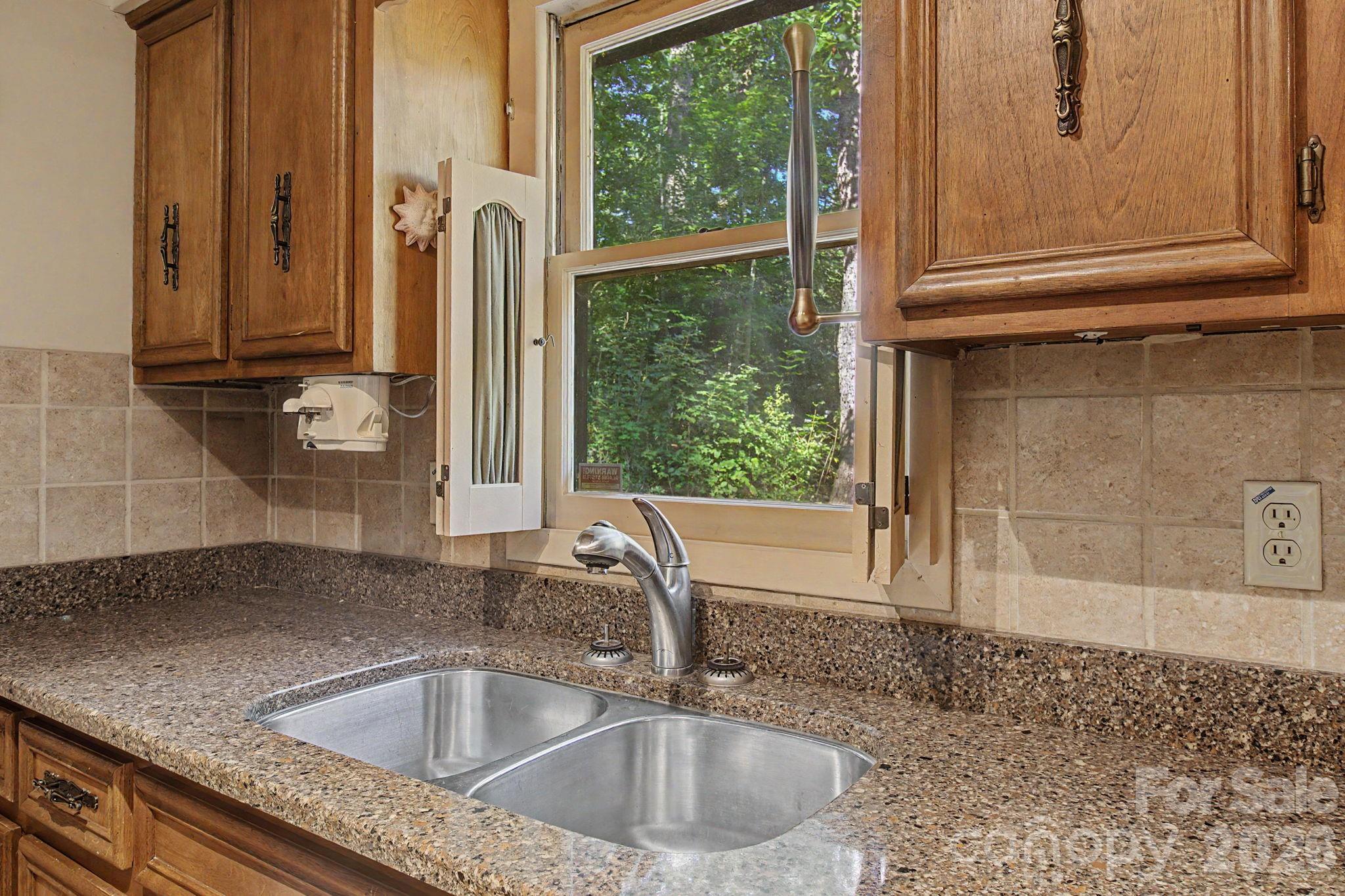 Single Family Residence at 21 Coffey Circle, Asheville, photo 21 of 37