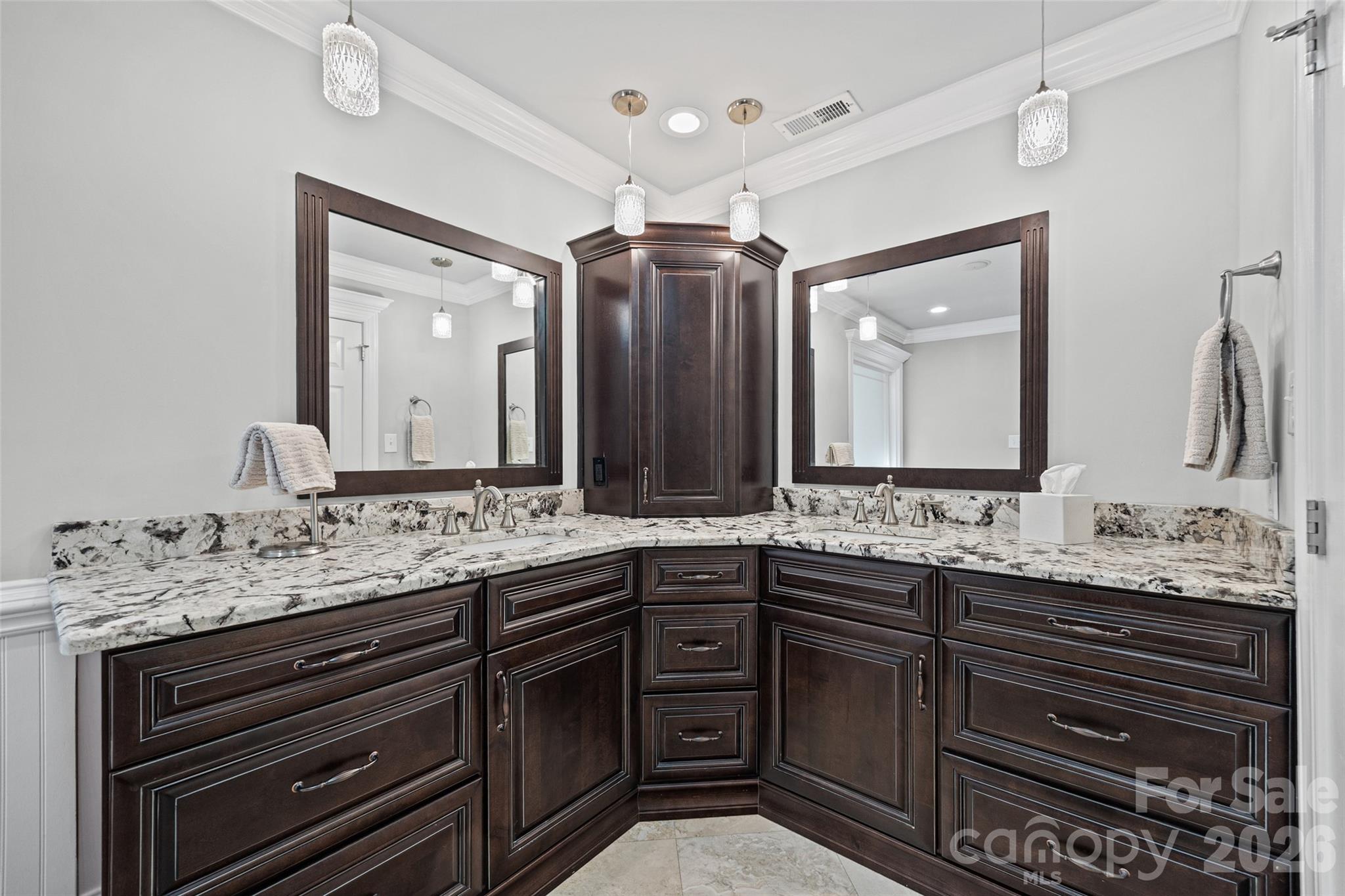 Single Family Residence at 2963 Eppington South Drive, Fort Mill, photo 17 of 48