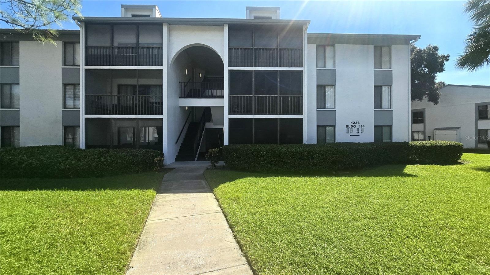 1236 PINE RIDGE CIR W #G3