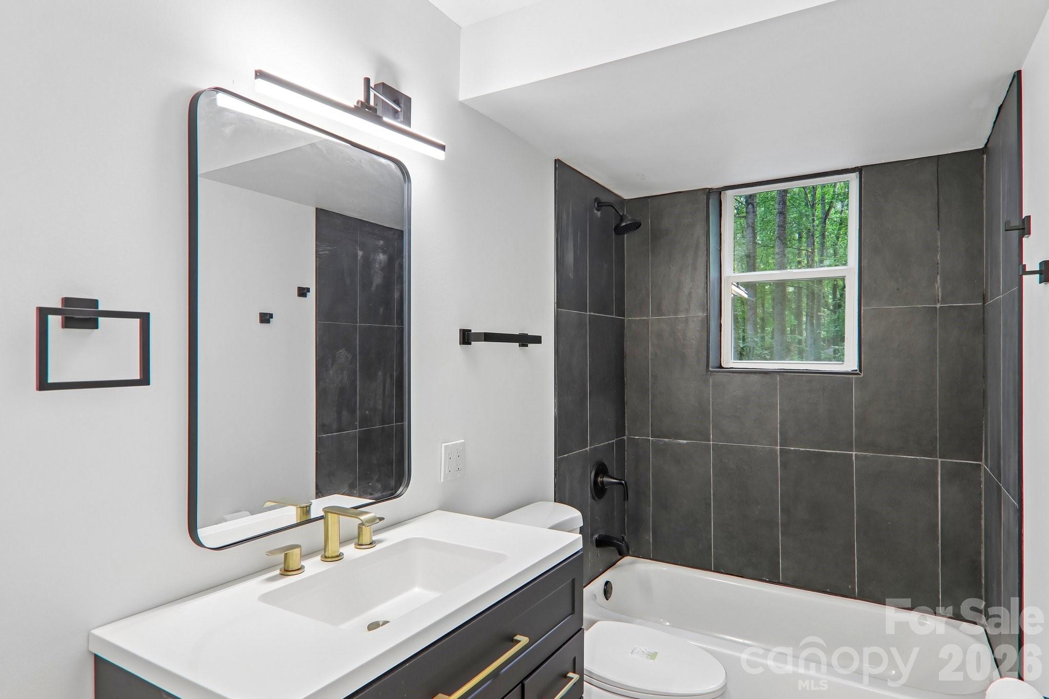 Single Family Residence at 152 Dream Mountain Boulevard, Canton, photo 12 of 25