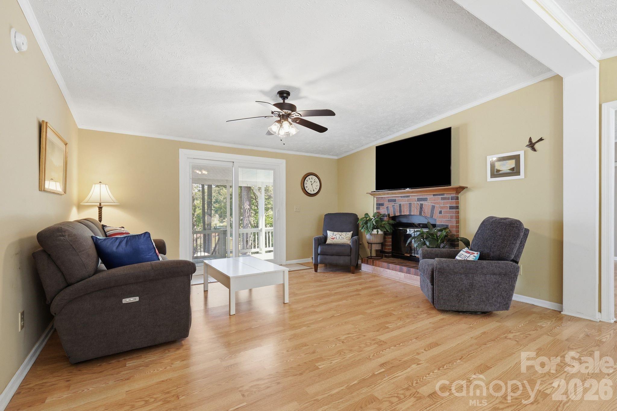 Single Family Residence at 380 Lake Landing Drive, Salisbury, photo 10 of 40
