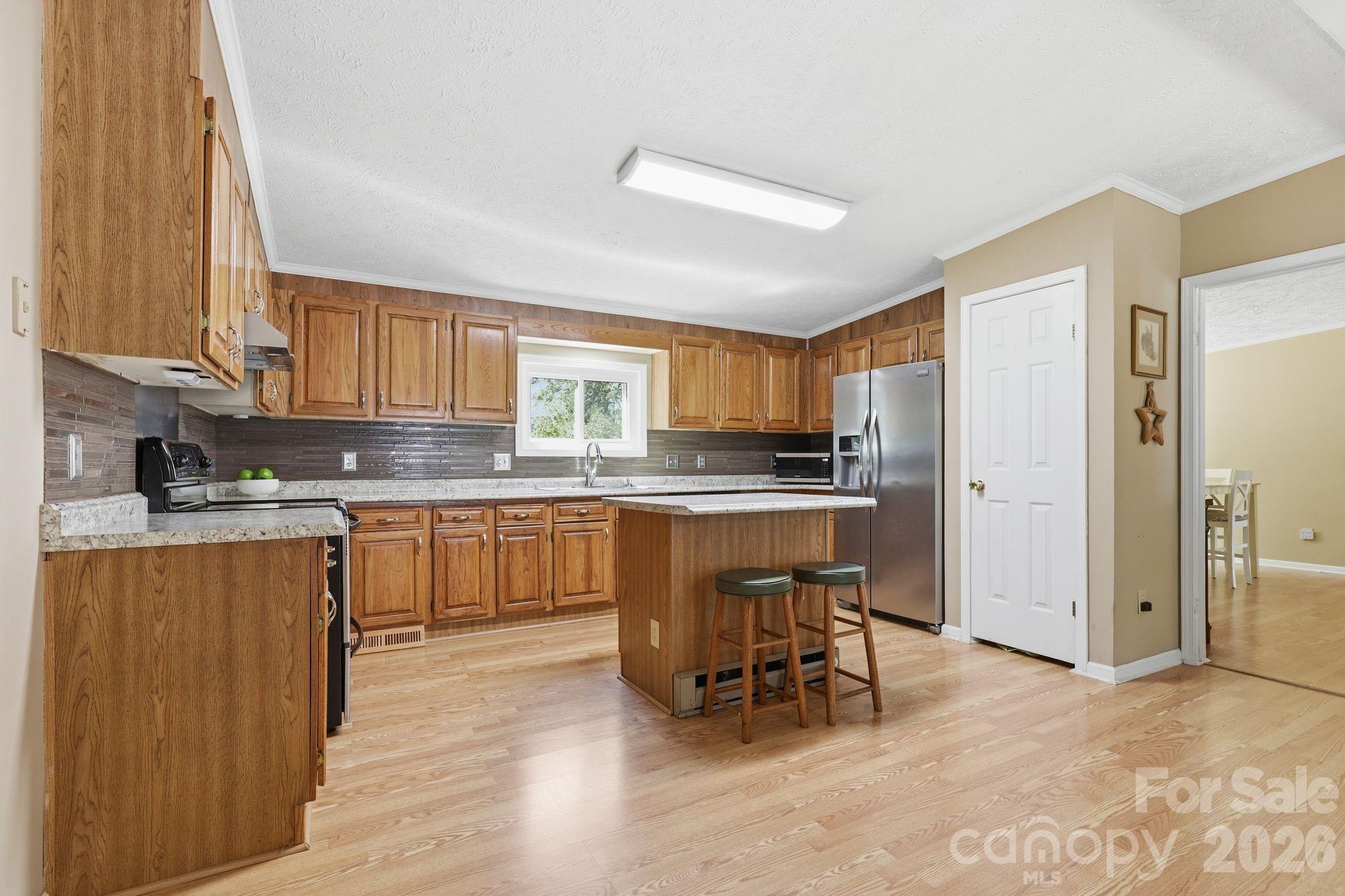 Single Family Residence at 380 Lake Landing Drive, Salisbury, photo 20 of 40