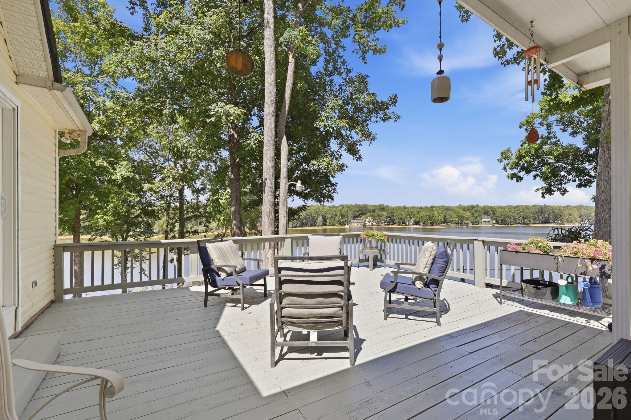 Single Family Residence at 380 Lake Landing Drive, Salisbury, photo 2 of 40