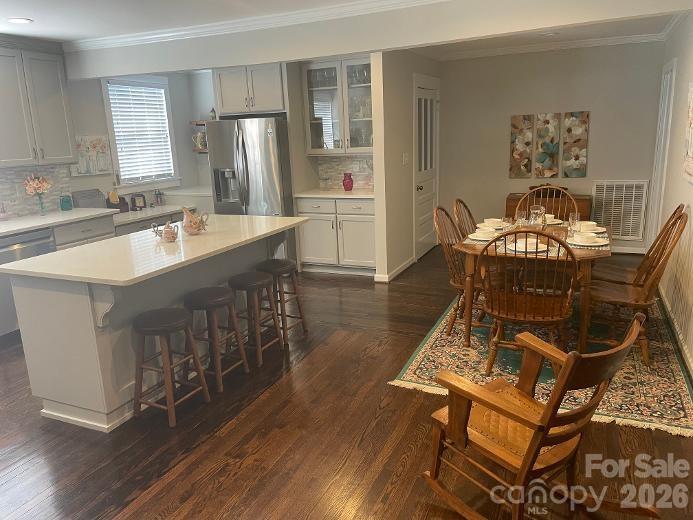Eat-in Kitchen measures 23' X 18' - 1670 Dale Earnhardt Boulevard, Kannapolis