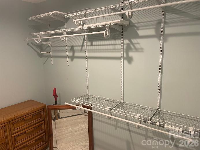 Primary closet - walk-in - 1670 Dale Earnhardt Boulevard, Kannapolis