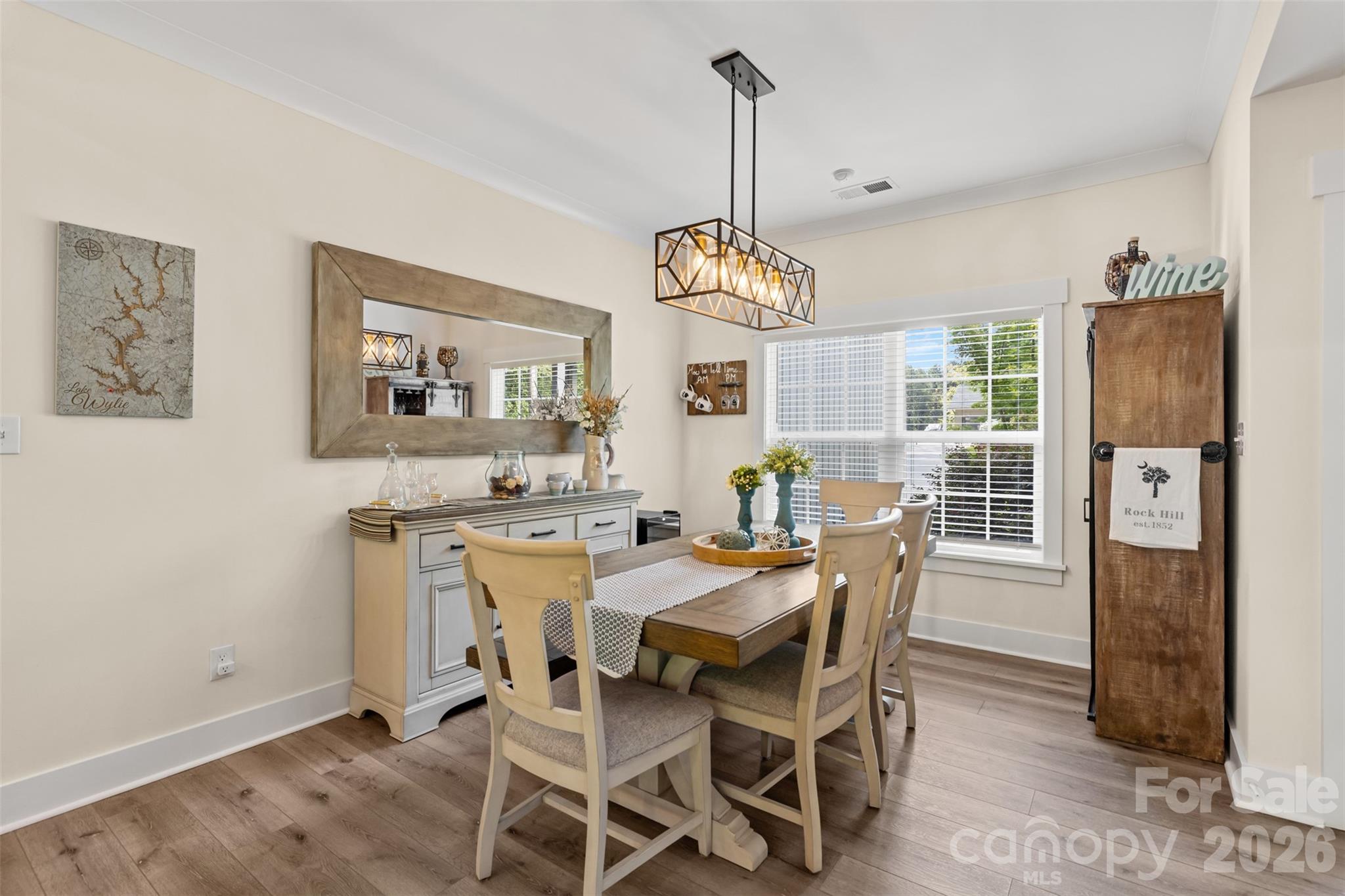 Inviting dining space filled with natural light - 1604 Aragon Beach Road, Rock Hill