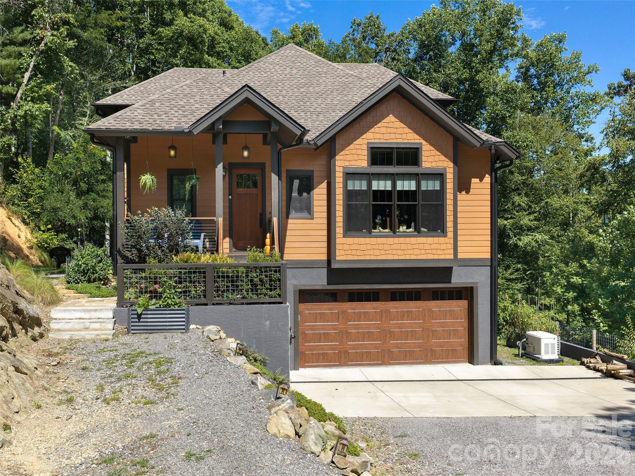 Single Family Residence at 95 Merrills Chase Road, Asheville, photo 2 of 44