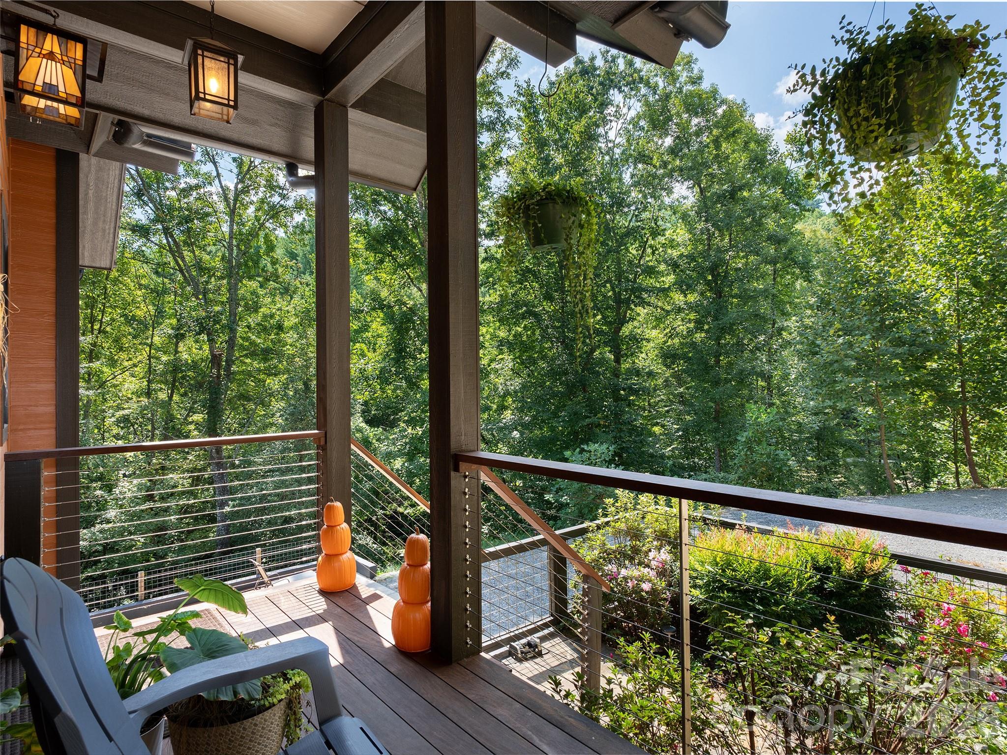 Single Family Residence at 95 Merrills Chase Road, Asheville, photo 5 of 44