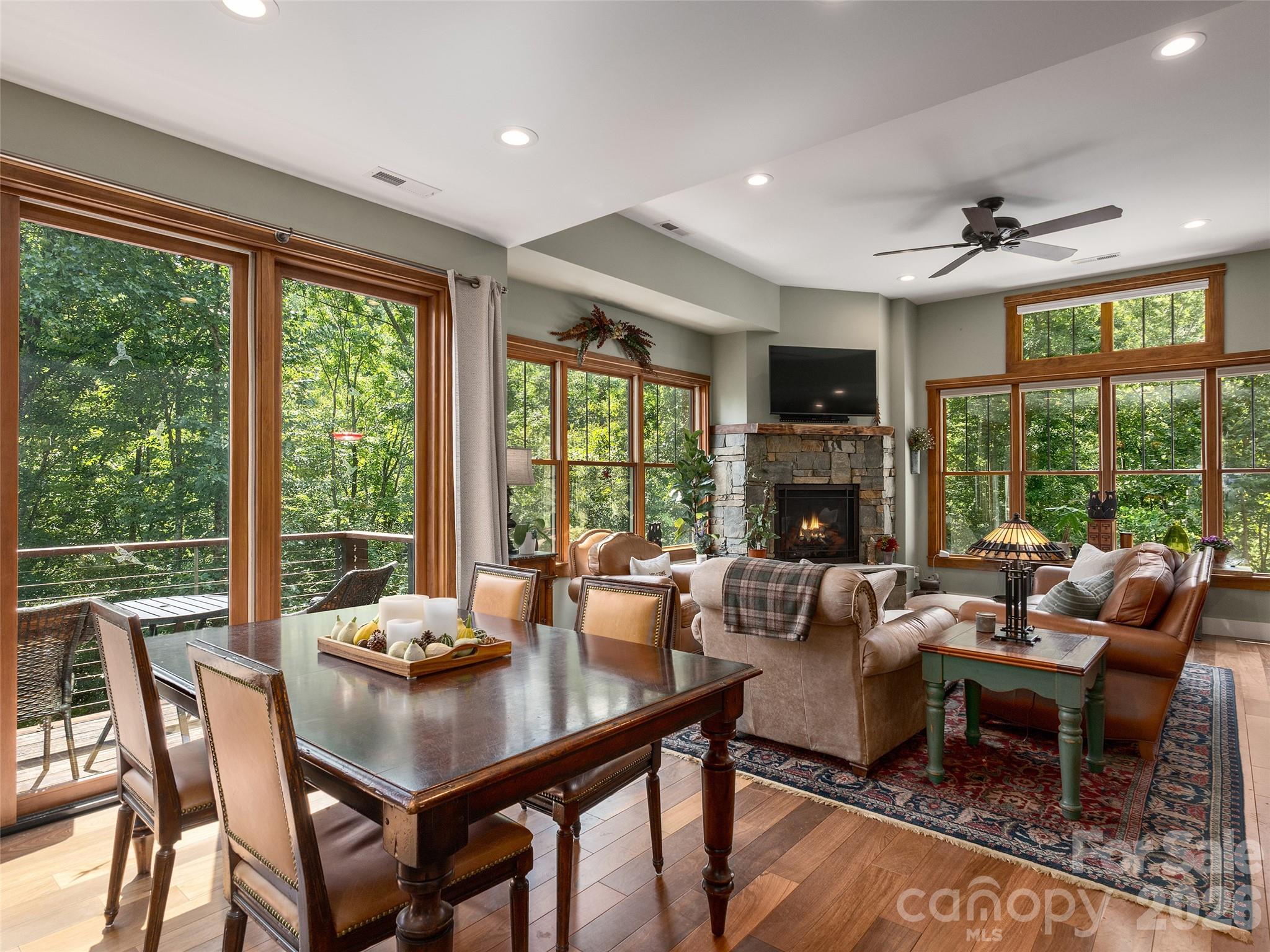 Single Family Residence at 95 Merrills Chase Road, Asheville, photo 13 of 44