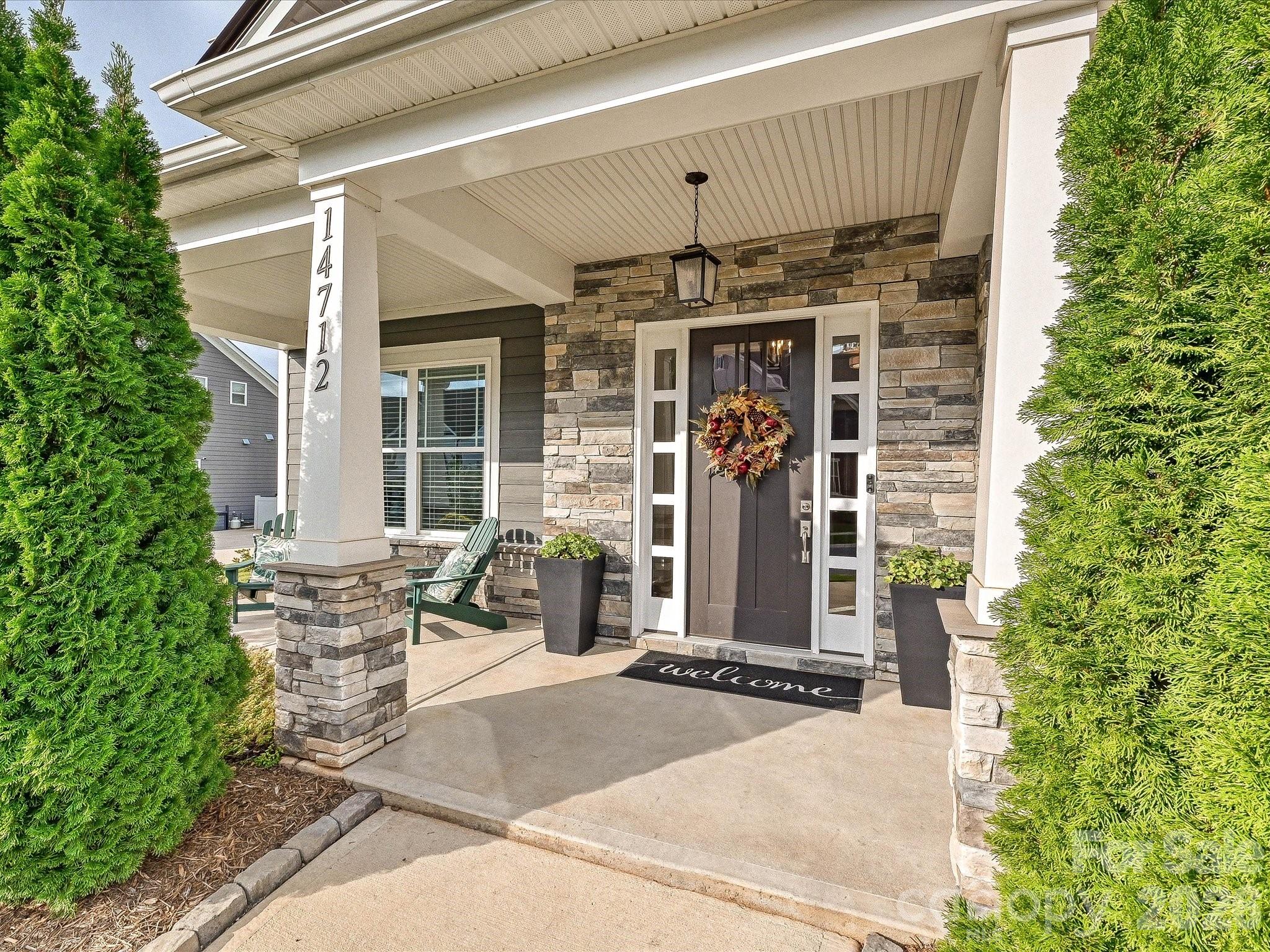 Single Family Residence at 14712 Keyes Meadow Way, Huntersville, photo 2 of 45