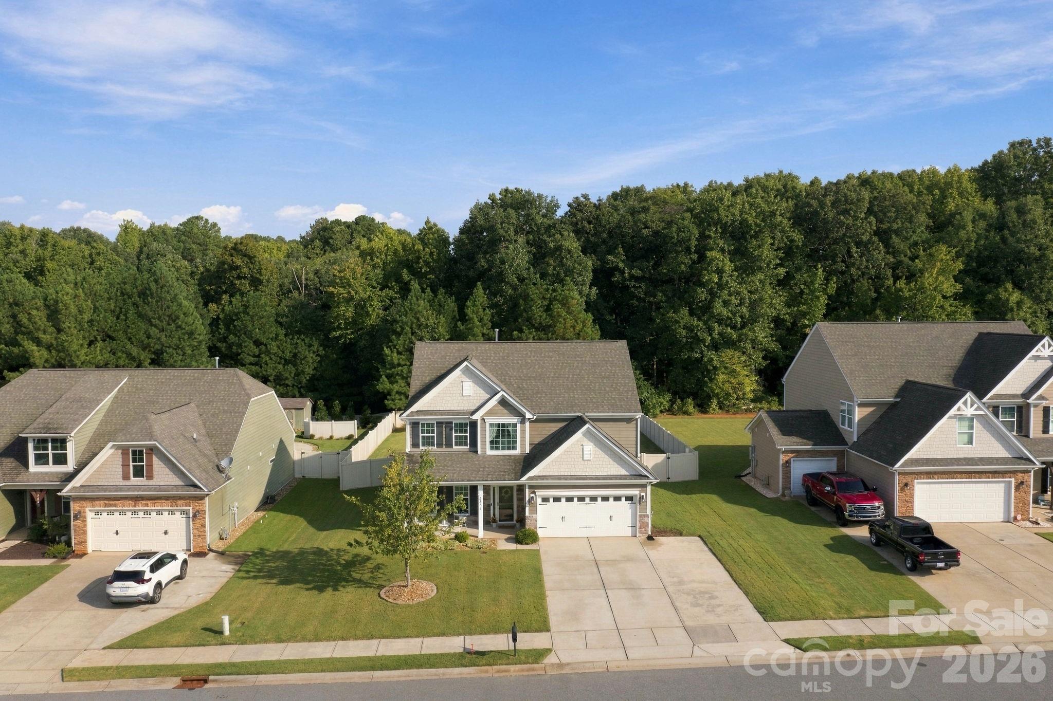 Backs up to wooded area - 5857 McClintock Drive, Denver