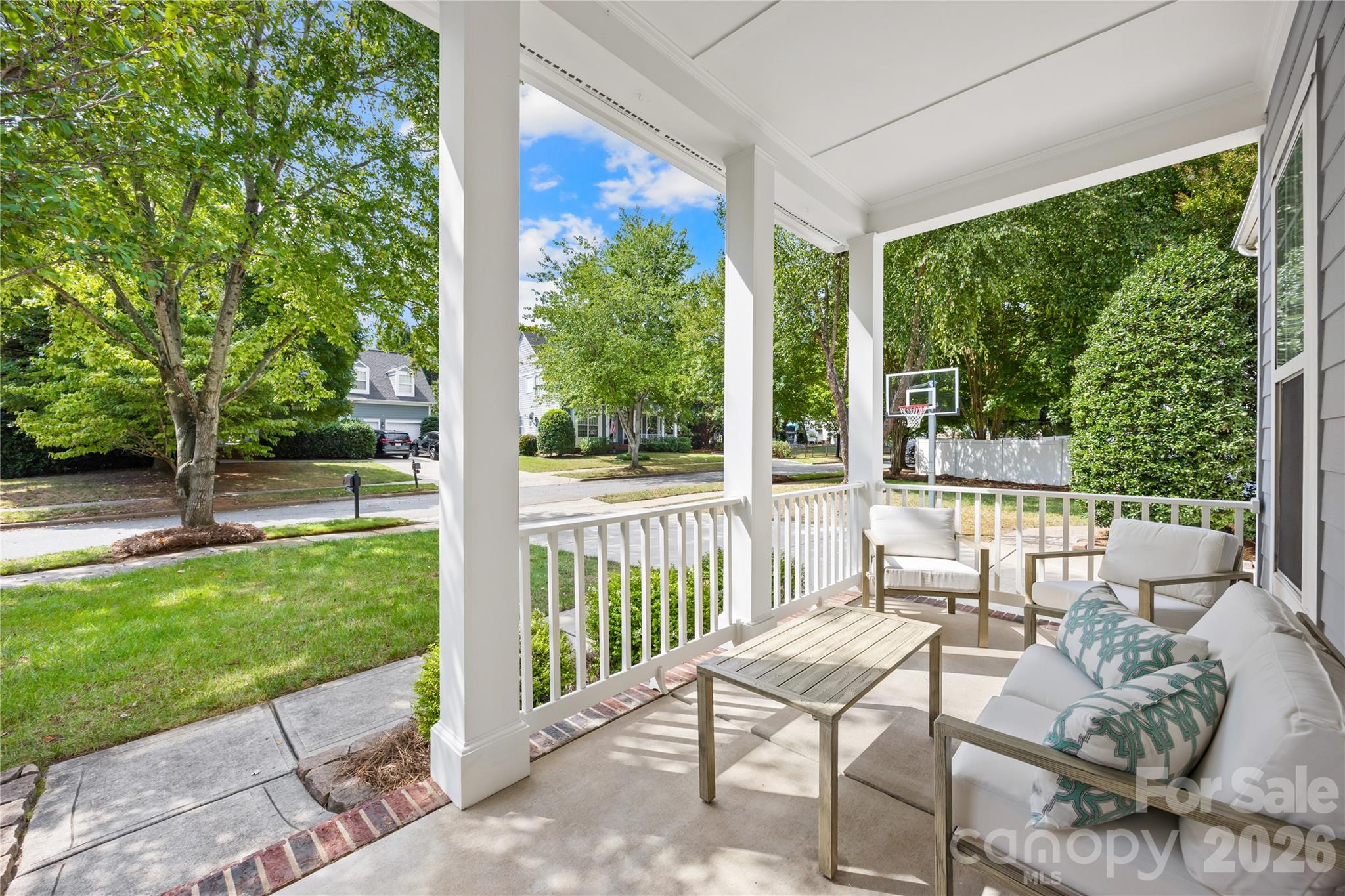 Front Porch - 17242 Pennington Drive, Huntersville