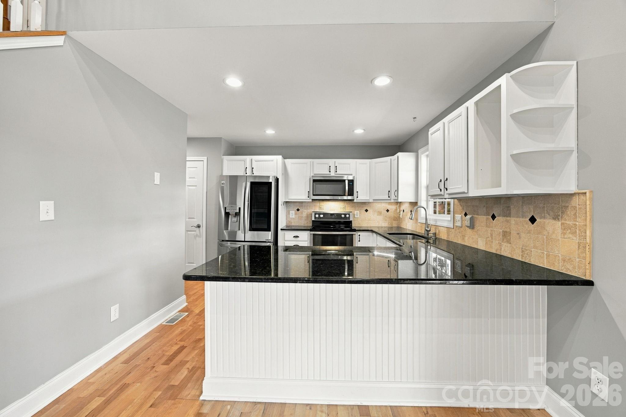 Single Family Residence at 122 Wood Duck Loop, Mooresville, photo 21 of 48