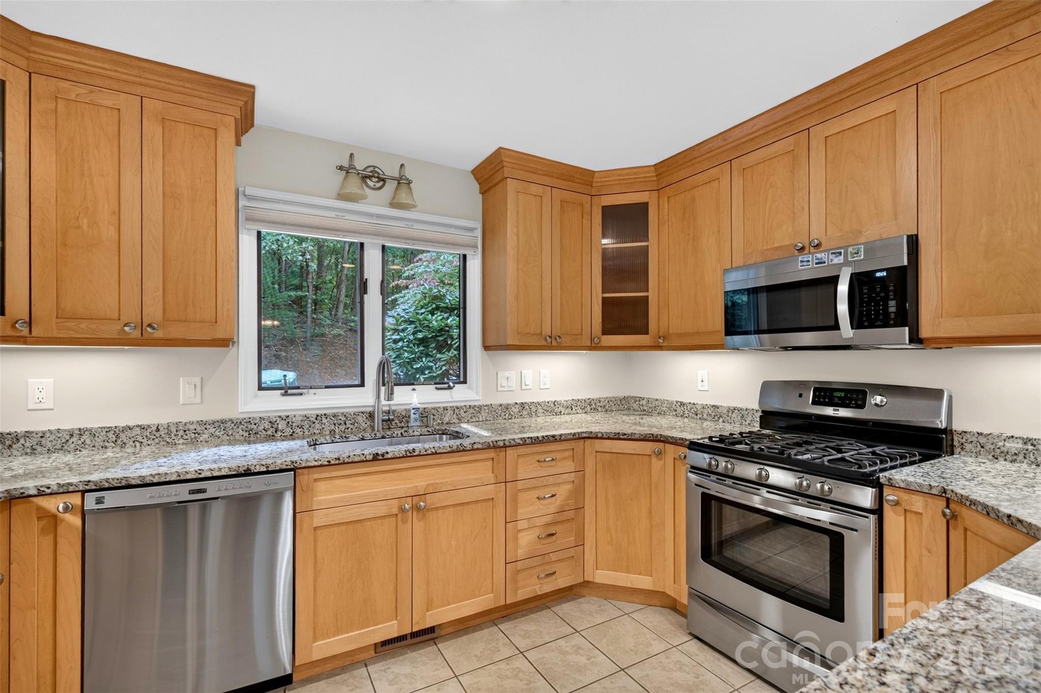 Kitchen - 18A Cedarwood Trail, Asheville